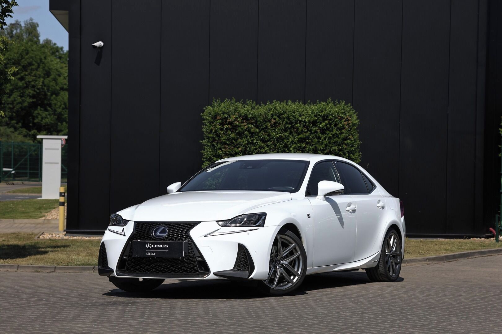 Lexus IS 300h, 300H 2,5 F SPORT PLUS