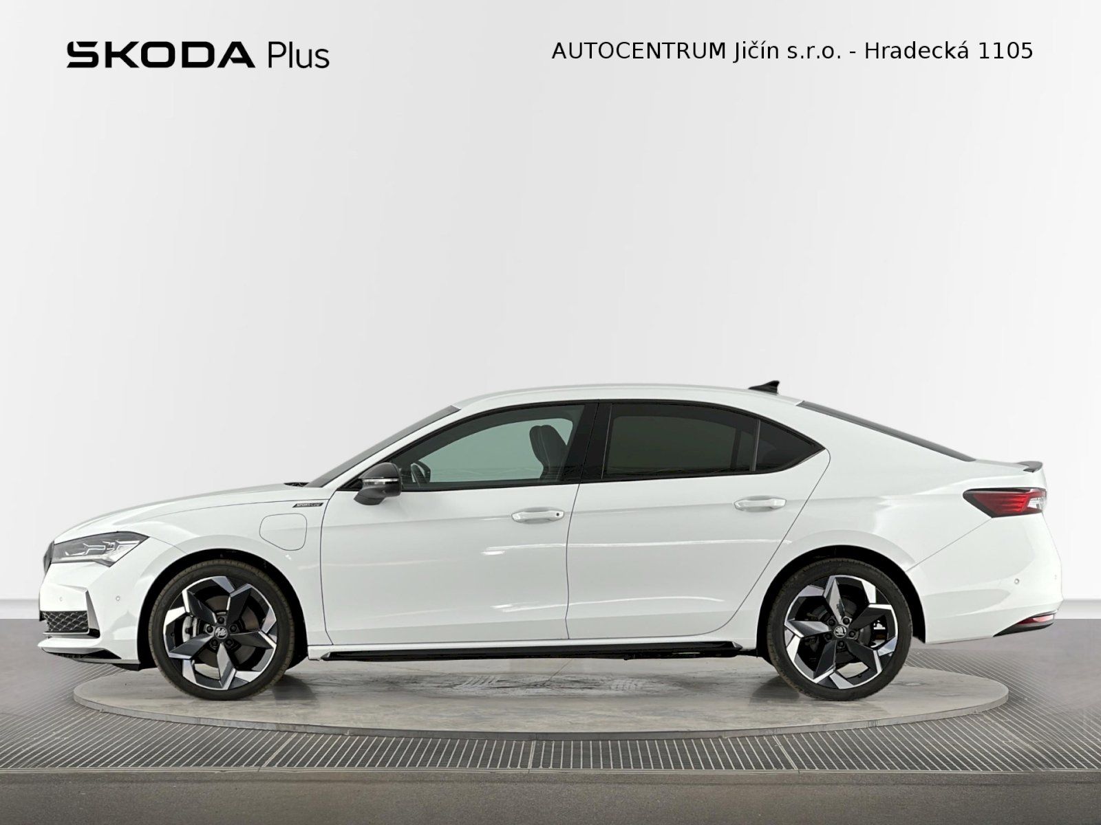 Škoda Superb, iV DSG 1.5TSI 150kW SportLine - fotka 3