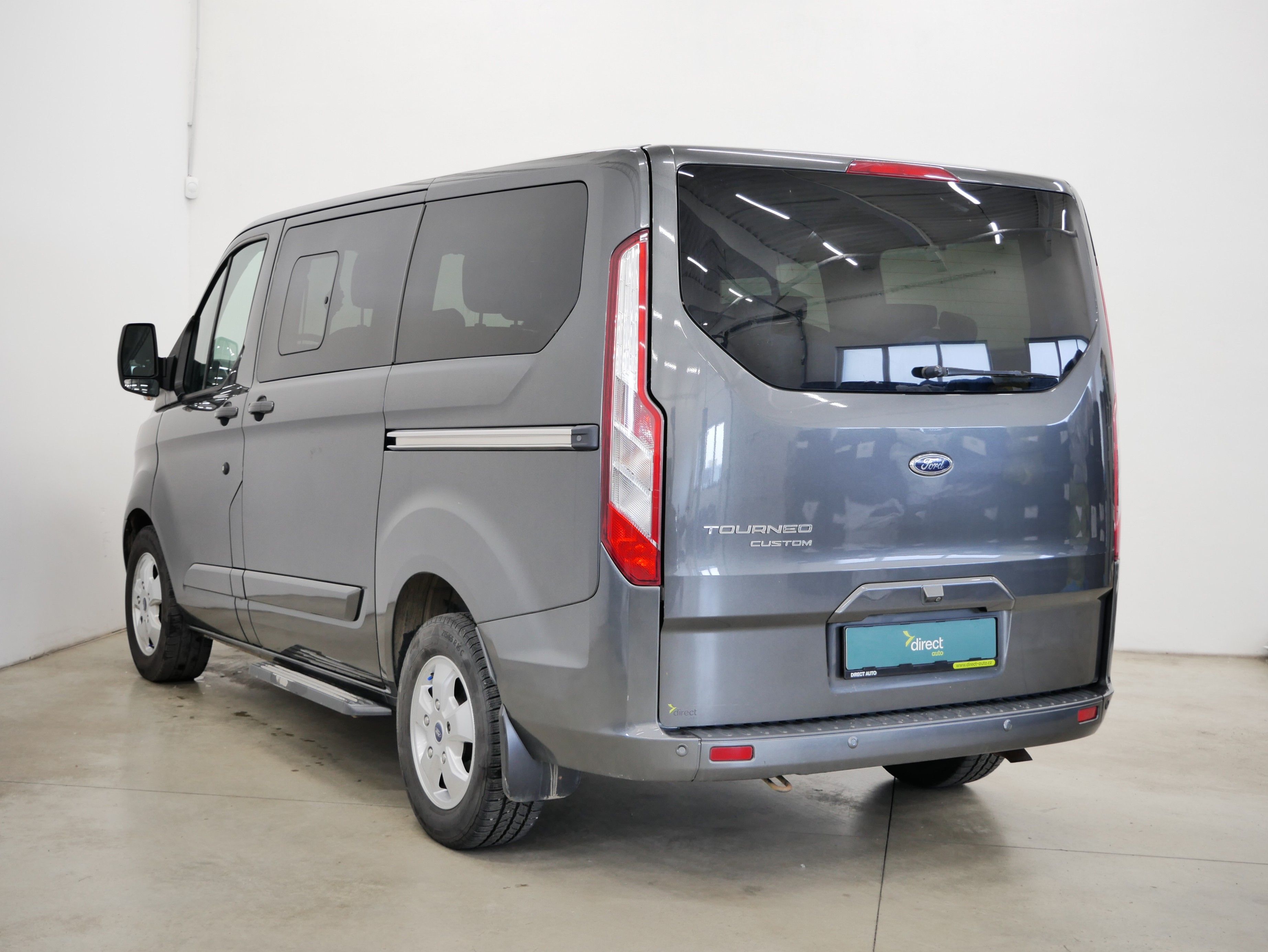 Ford Tourneo Custom, 2.0 TDCi 125 kW - fotka 3
