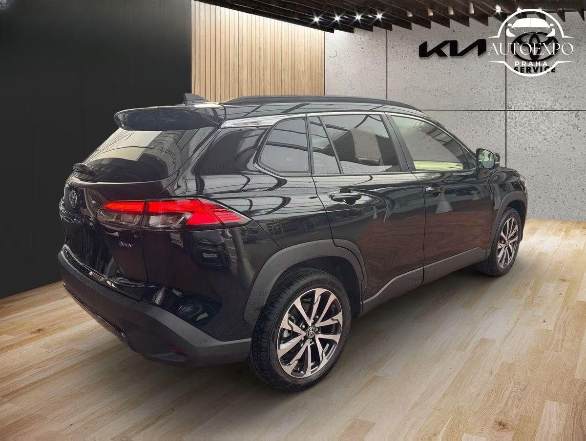 Toyota Corolla Cross, 2.0 Hybrid Kamera Navi - fotka 3
