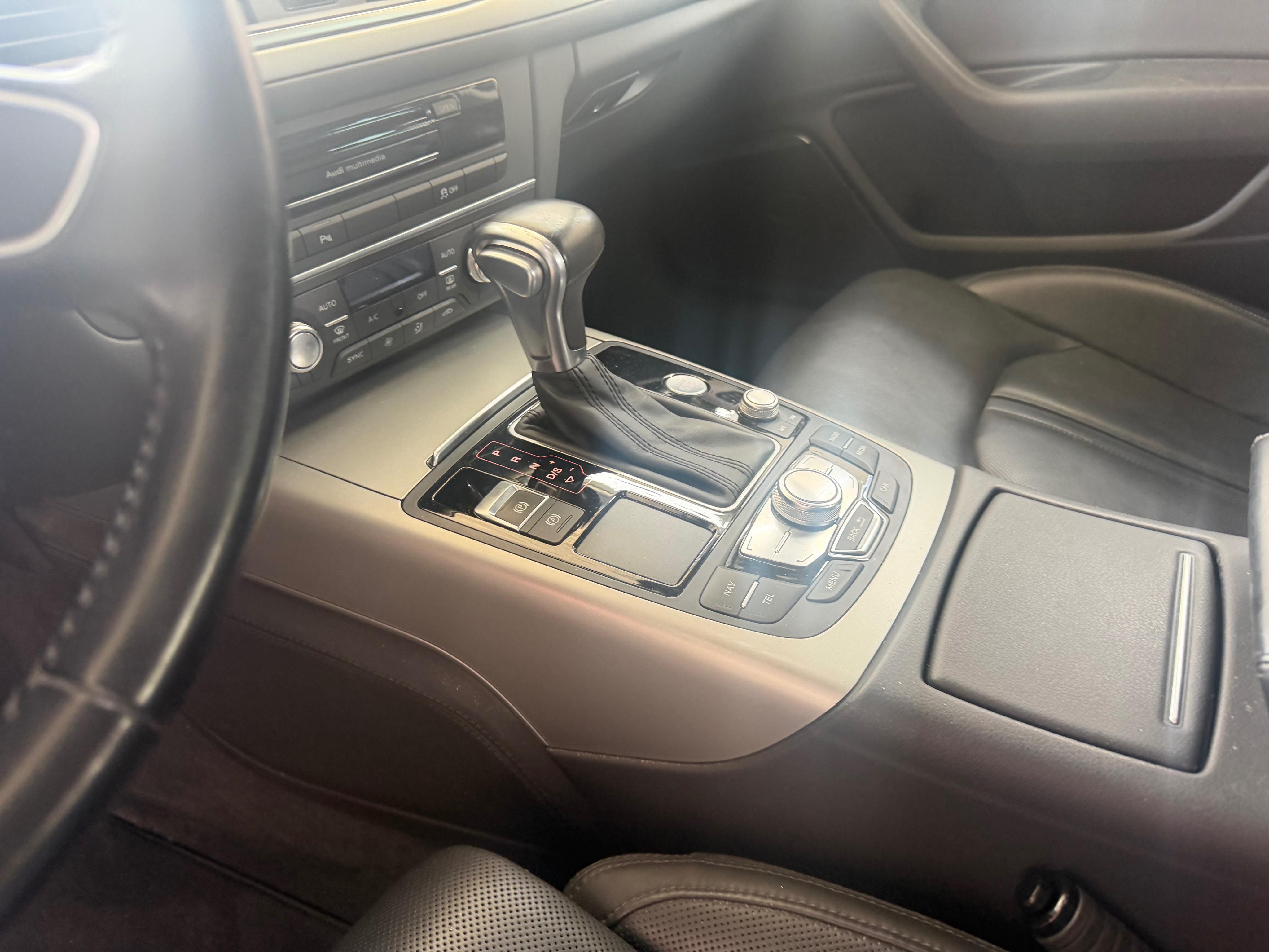 Audi A6 Avant, Audi A6 C7 3.0 TDI 180kw 2014 - fotka 6