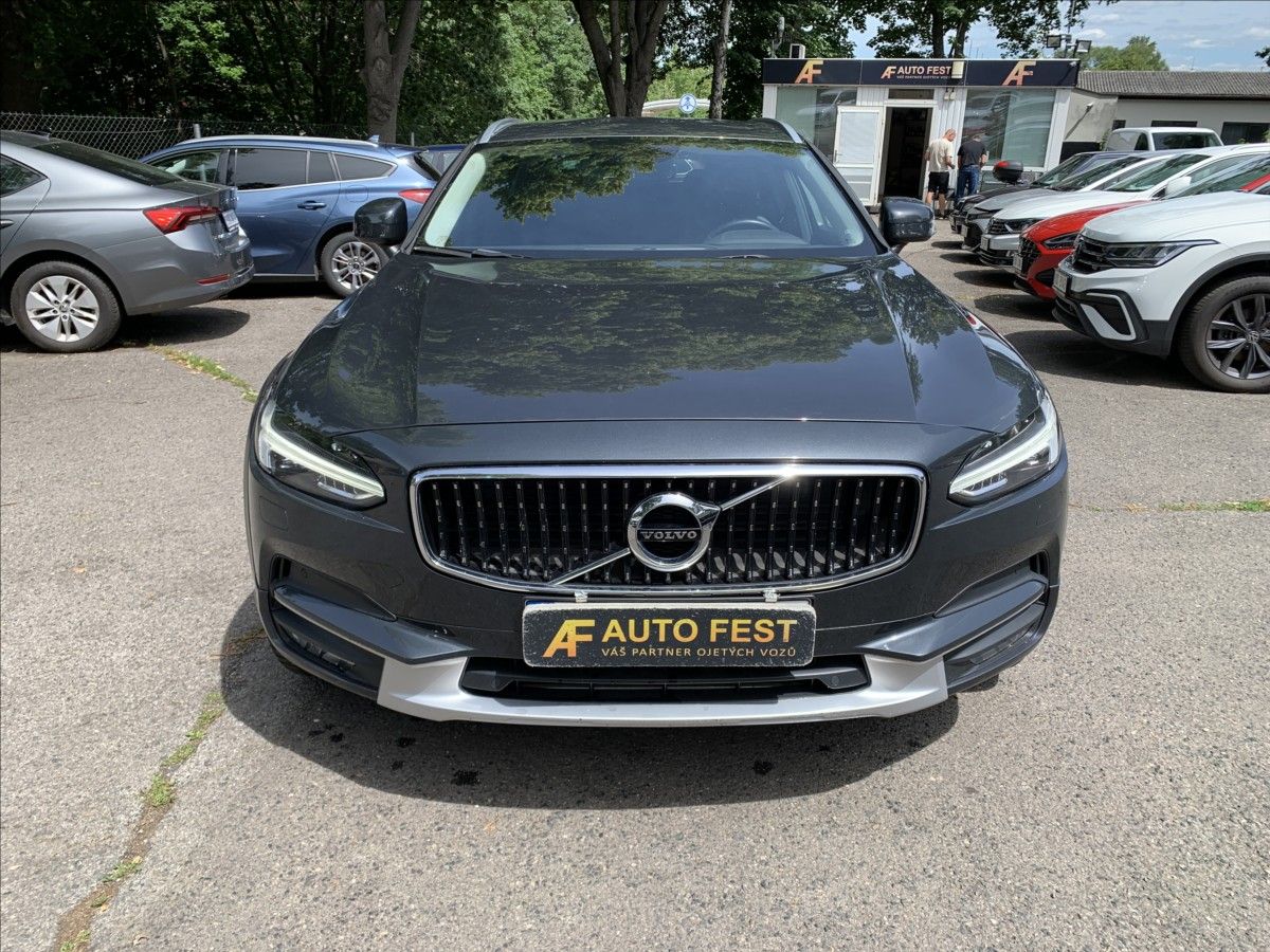 Volvo V90, 2,0 D5 CROSS COUNTRY AUTOMAT - fotka 2