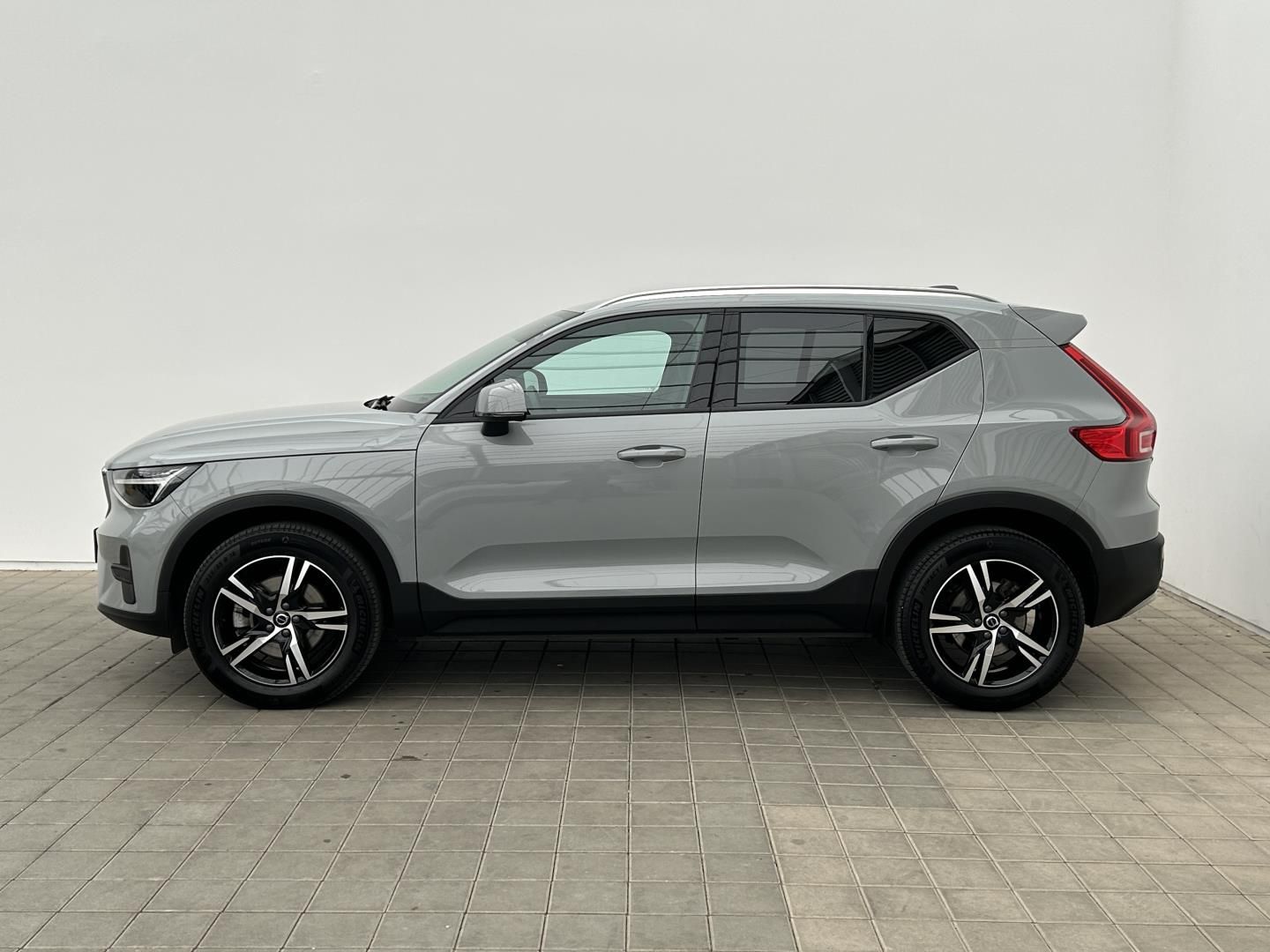 Volvo XC40, 2.0B3 120kW CORE - fotka 3