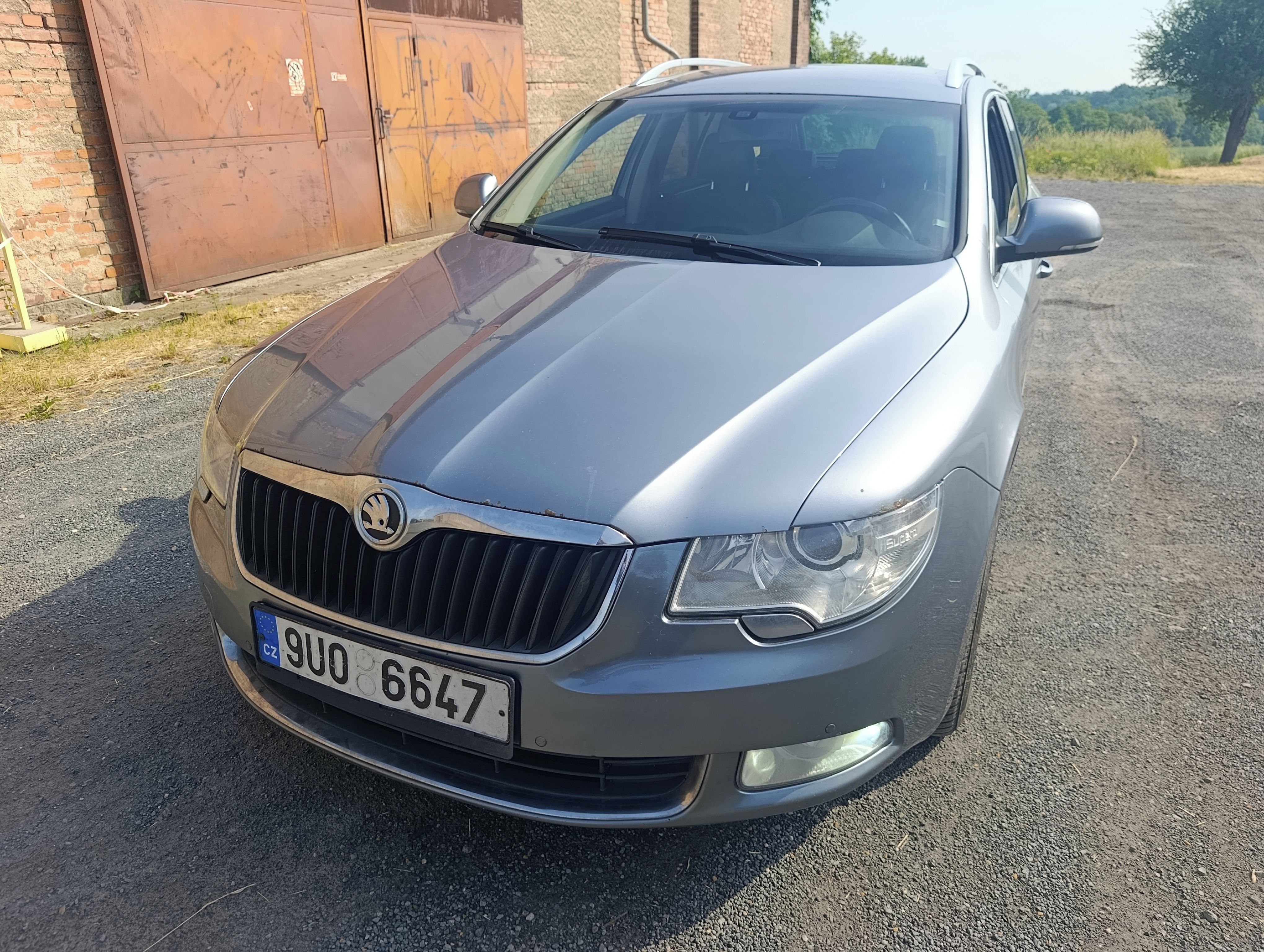 Škoda Superb, 2.0 TDI 125KW PLNĚ POJÍZDNÉ - fotka 3