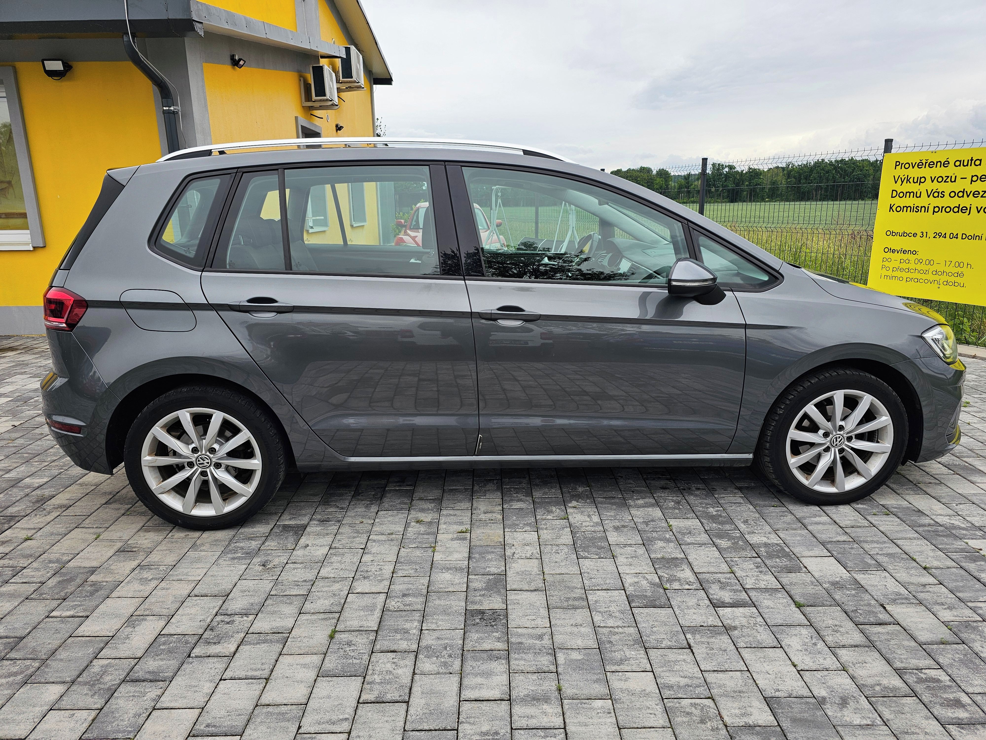 Volkswagen Golf Sportsvan, 1.5 TSI 96kw, 1 Majitel, Nehav - fotka 4