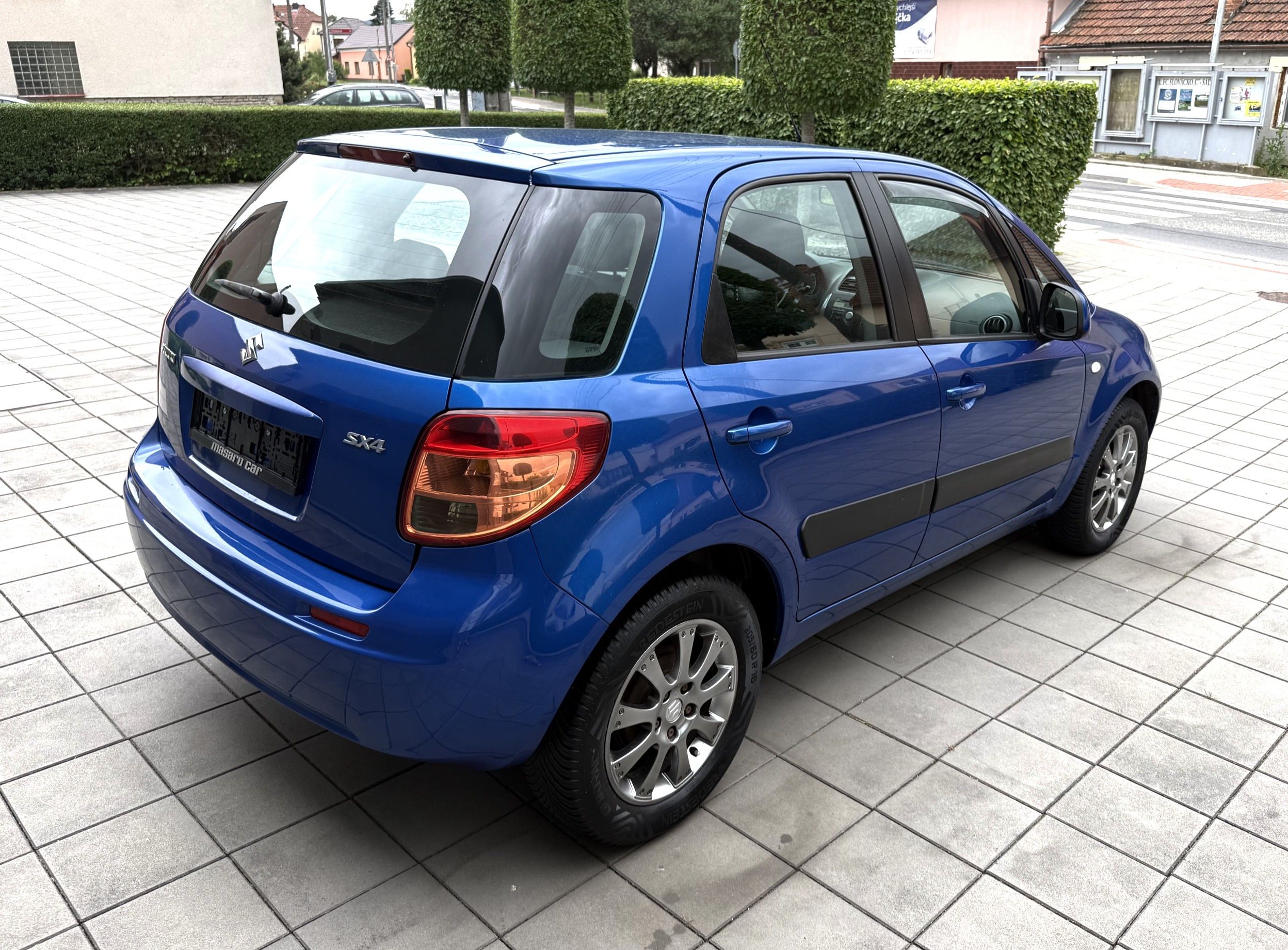 Suzuki SX4, 1.6Mpi,79kw - fotka 3