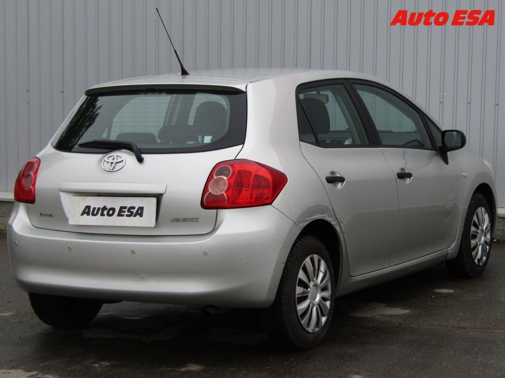 Toyota Auris, 1.3 VVT-i - fotka 4