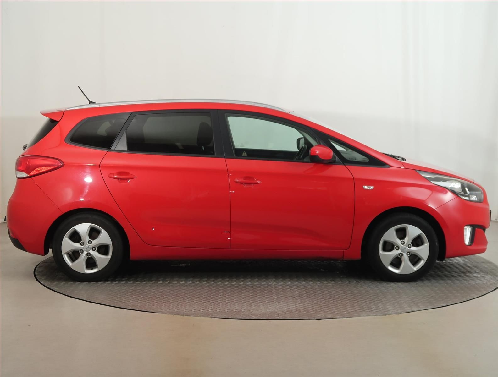 Kia Carens, 1.6 GDI, Serv.kniha - fotka 6