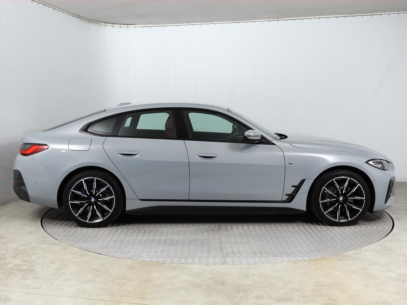 BMW i4, eDrive40 - fotka 6