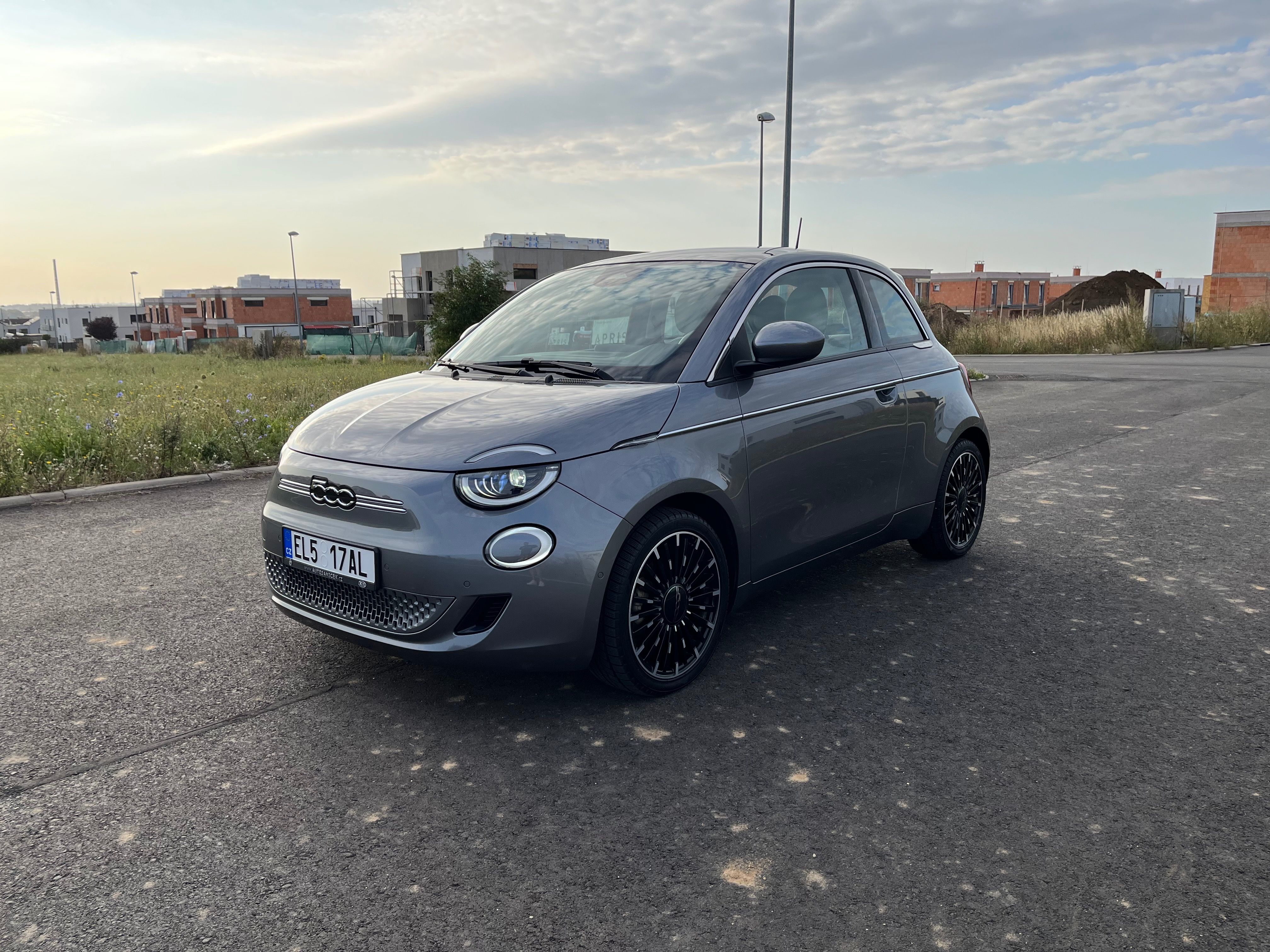 Fiat 500E, Fiat 500e La Prima, TOP, ČR - fotka 4