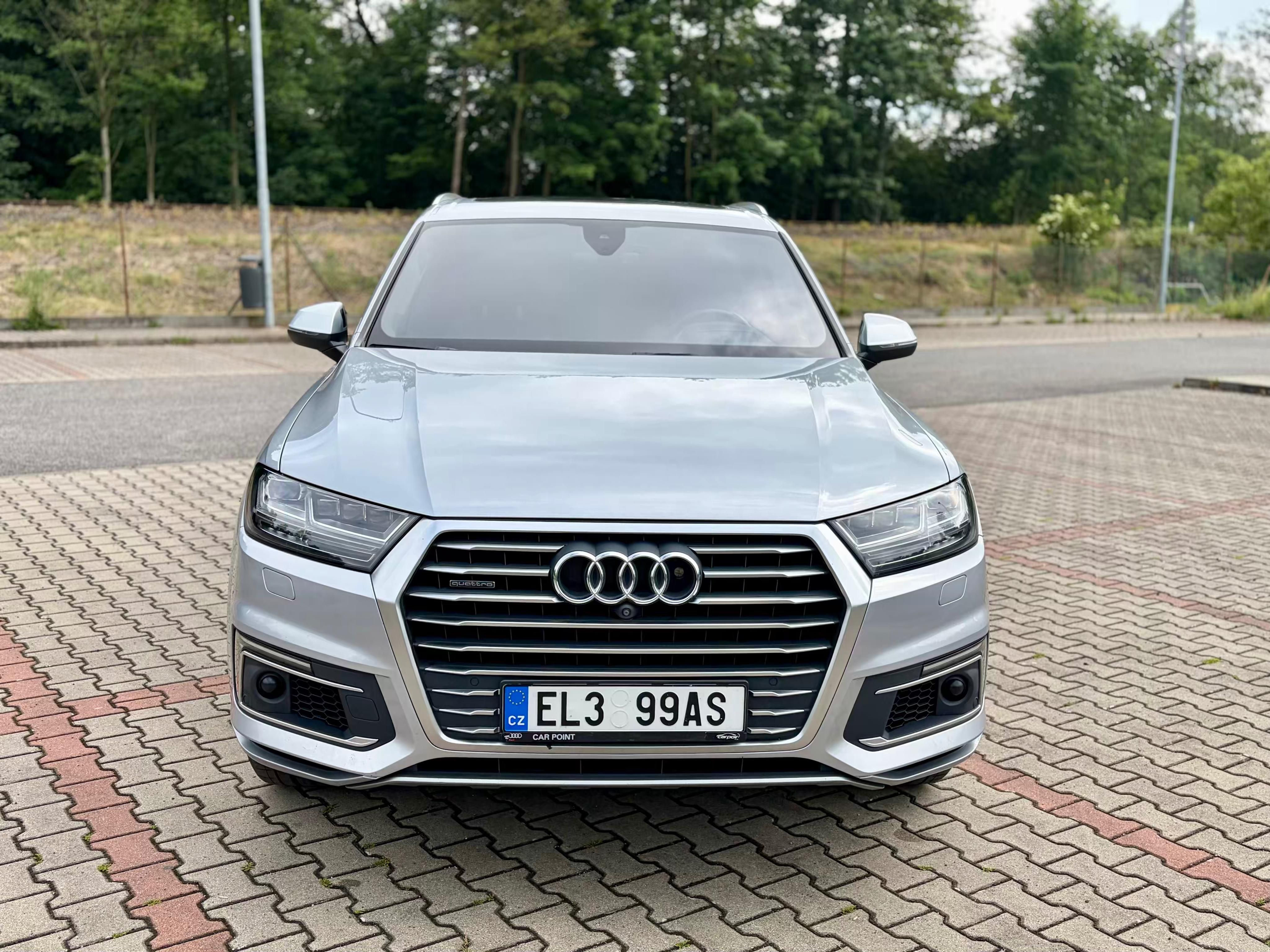 Audi Q7, S line, B&O, Matrix, tažné - fotka 4