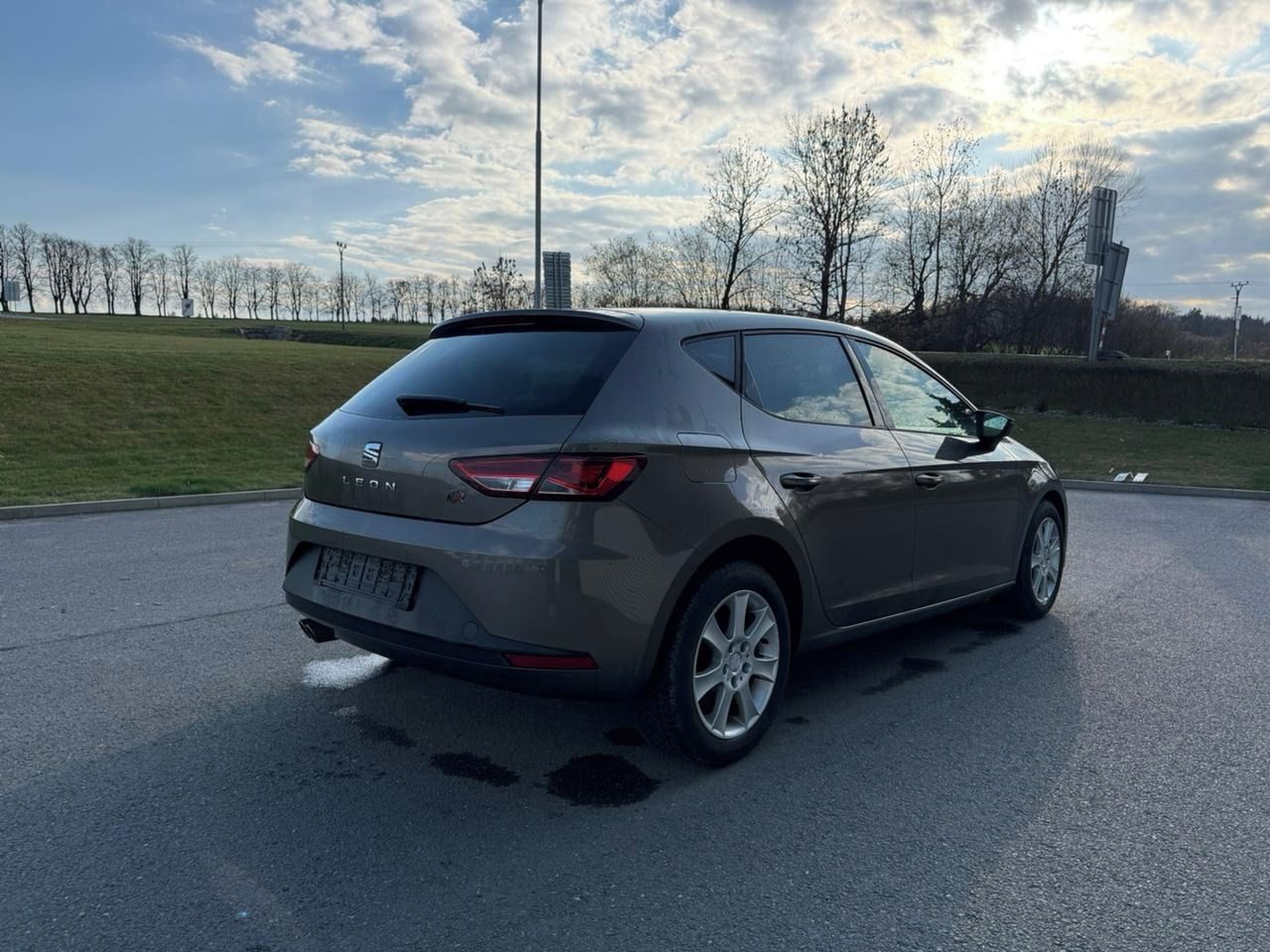 Seat Leon, FR 110kW - fotka 4