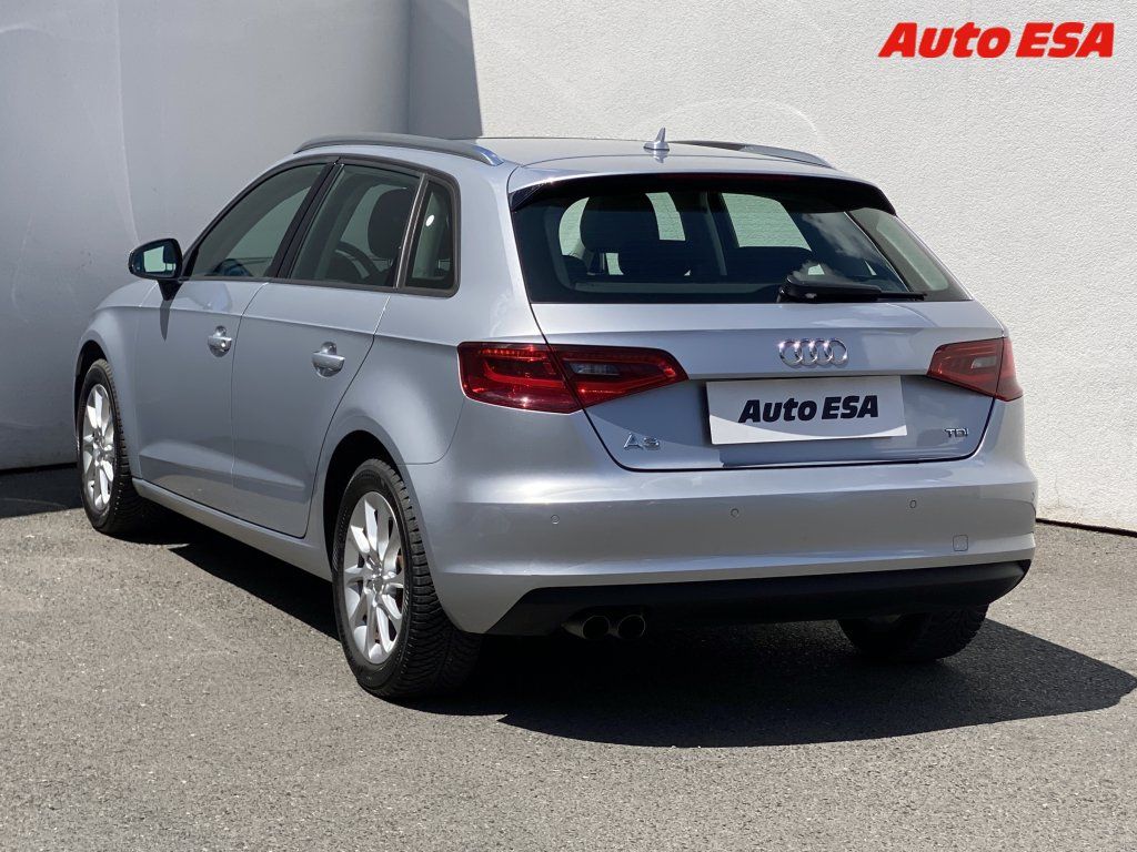 Audi A3, 2.0 TDi sportback,Attraction - fotka 6