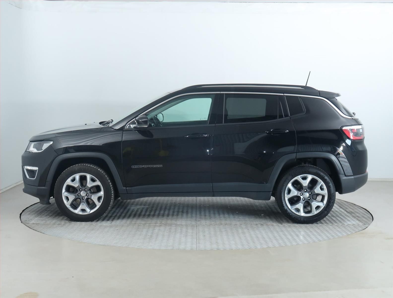 Jeep Compass, 1.4 MultiAir, 4X4, Automat - fotka 3