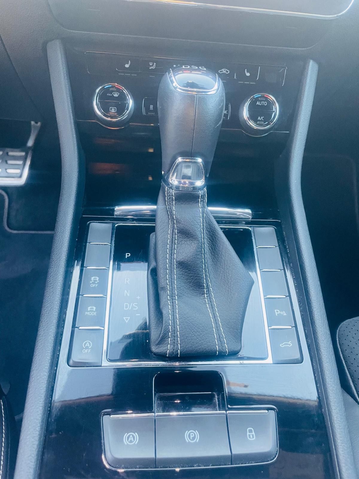 Škoda Superb, Superb III Combi 2.0 TDI DSG - fotka 6