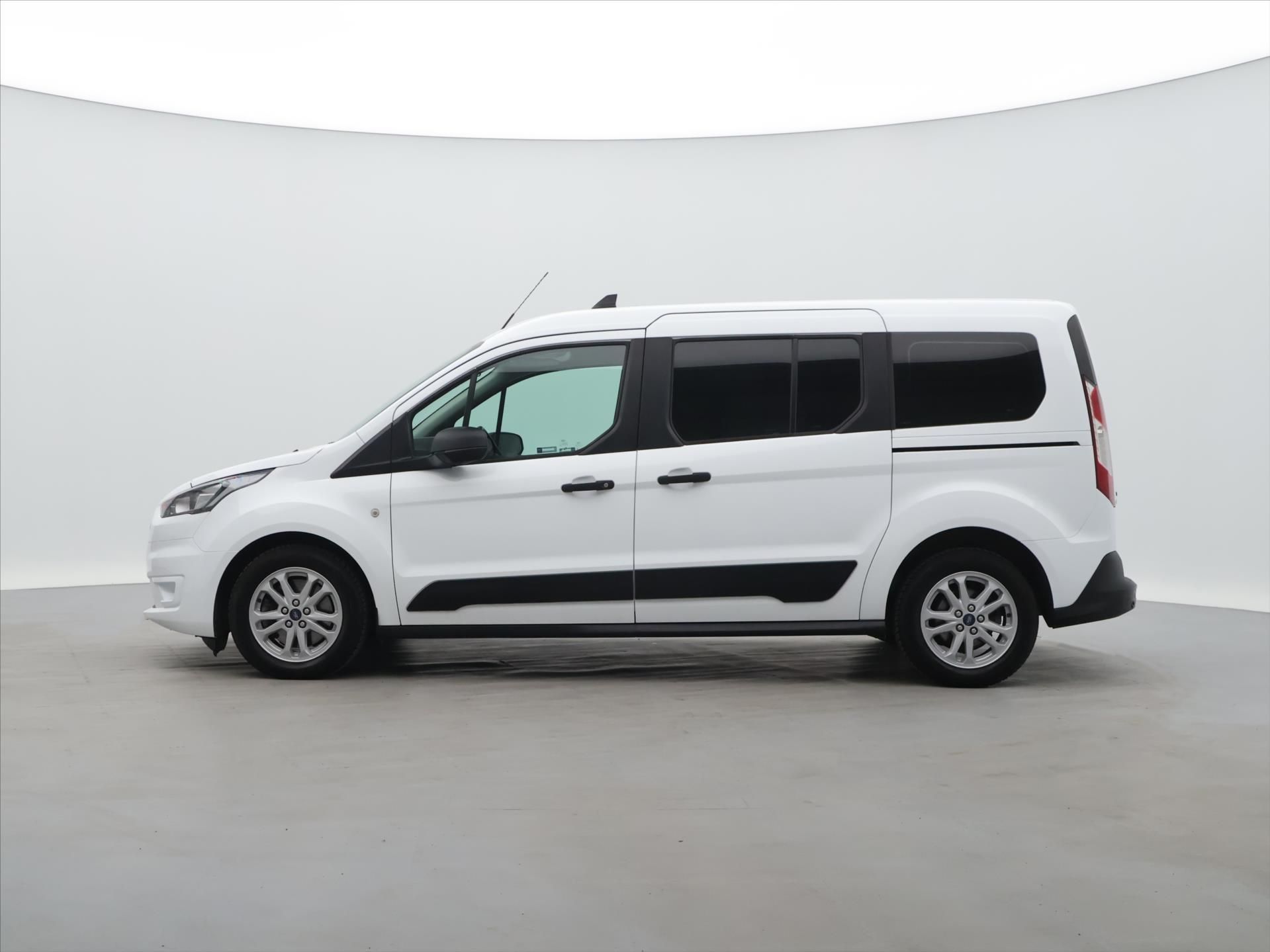 Ford Tourneo Connect, 1,5 TDCI CZ Aut.klima L2 DPH - fotka 4