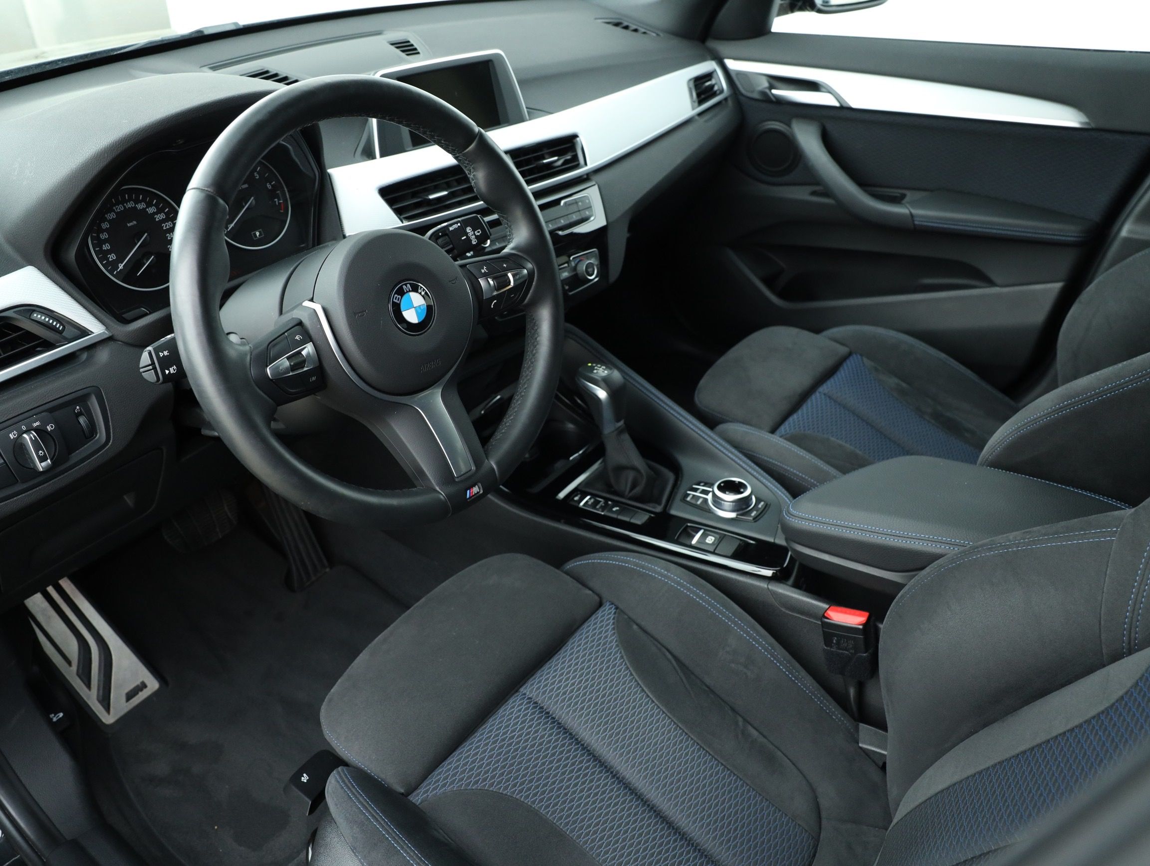 BMW X1, M paket - fotka 3