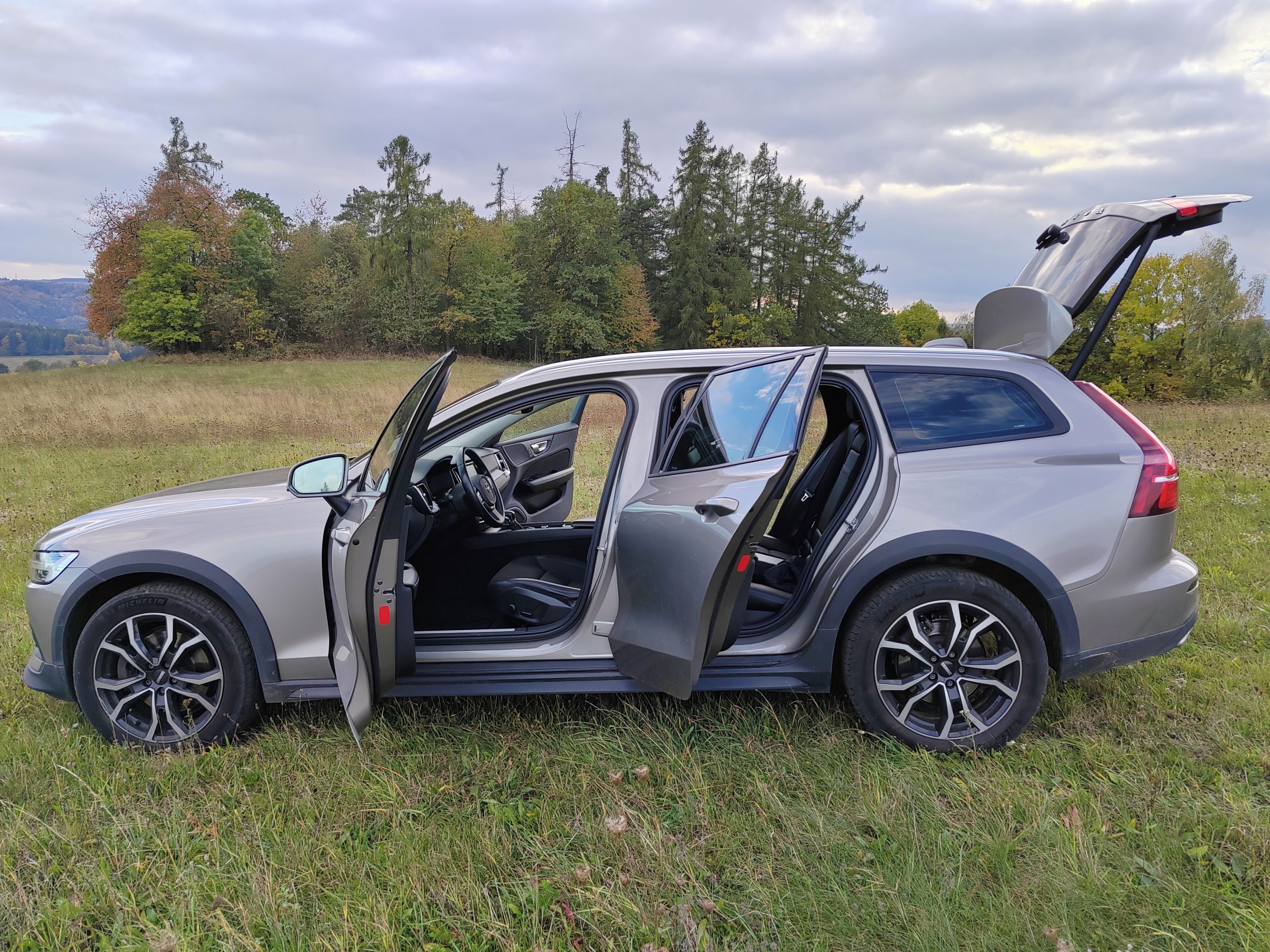 Volvo V60, CROSS COUNTRY, 2.0D, 140kW - fotka 5