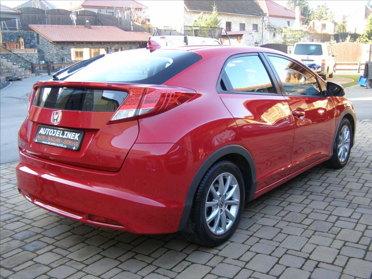 Honda Civic, 1,4   VTEC 1MAJITEL po STK - fotka 5