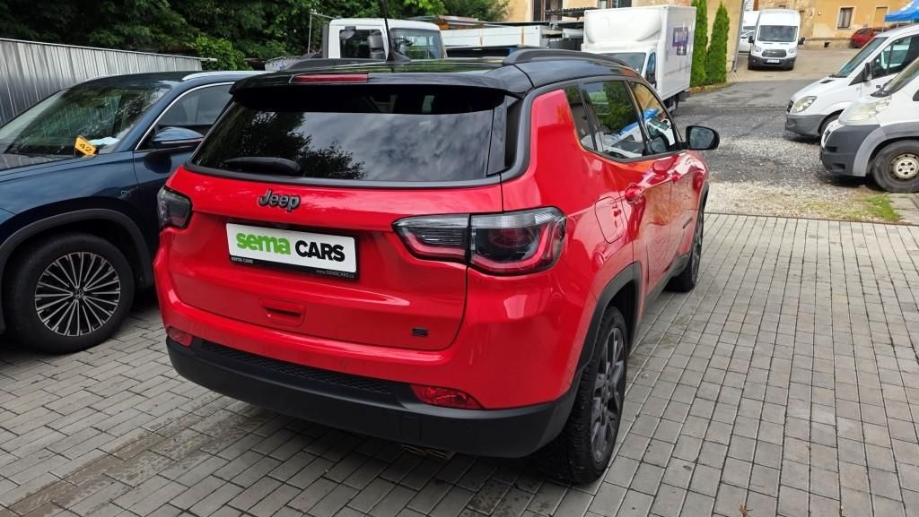 Jeep Compass, 1.3i Turbo 110 kW Limited S AT - fotka 5