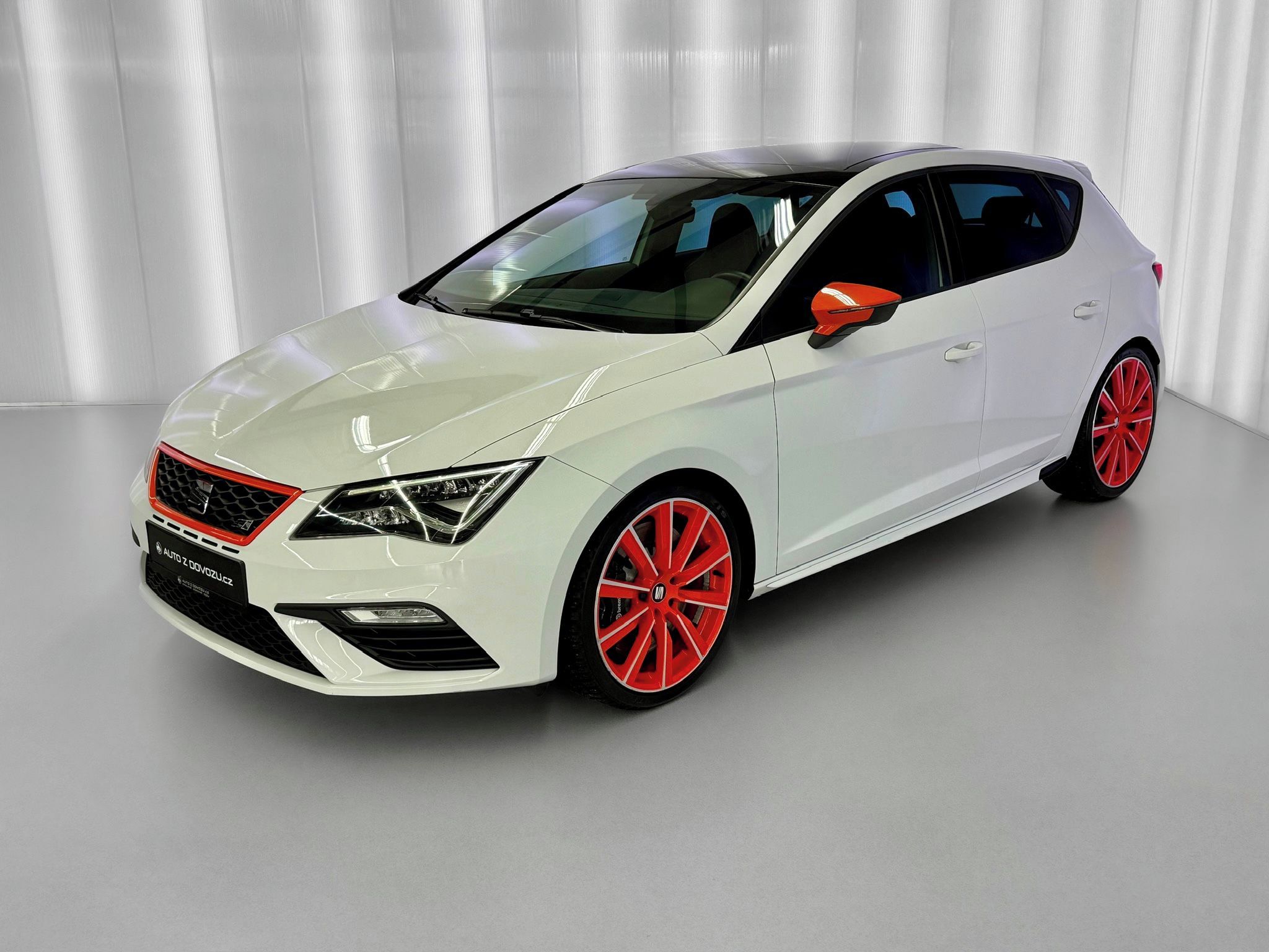 Seat Leon, Cupra 300 2.0 TSI, 221 kW / 30