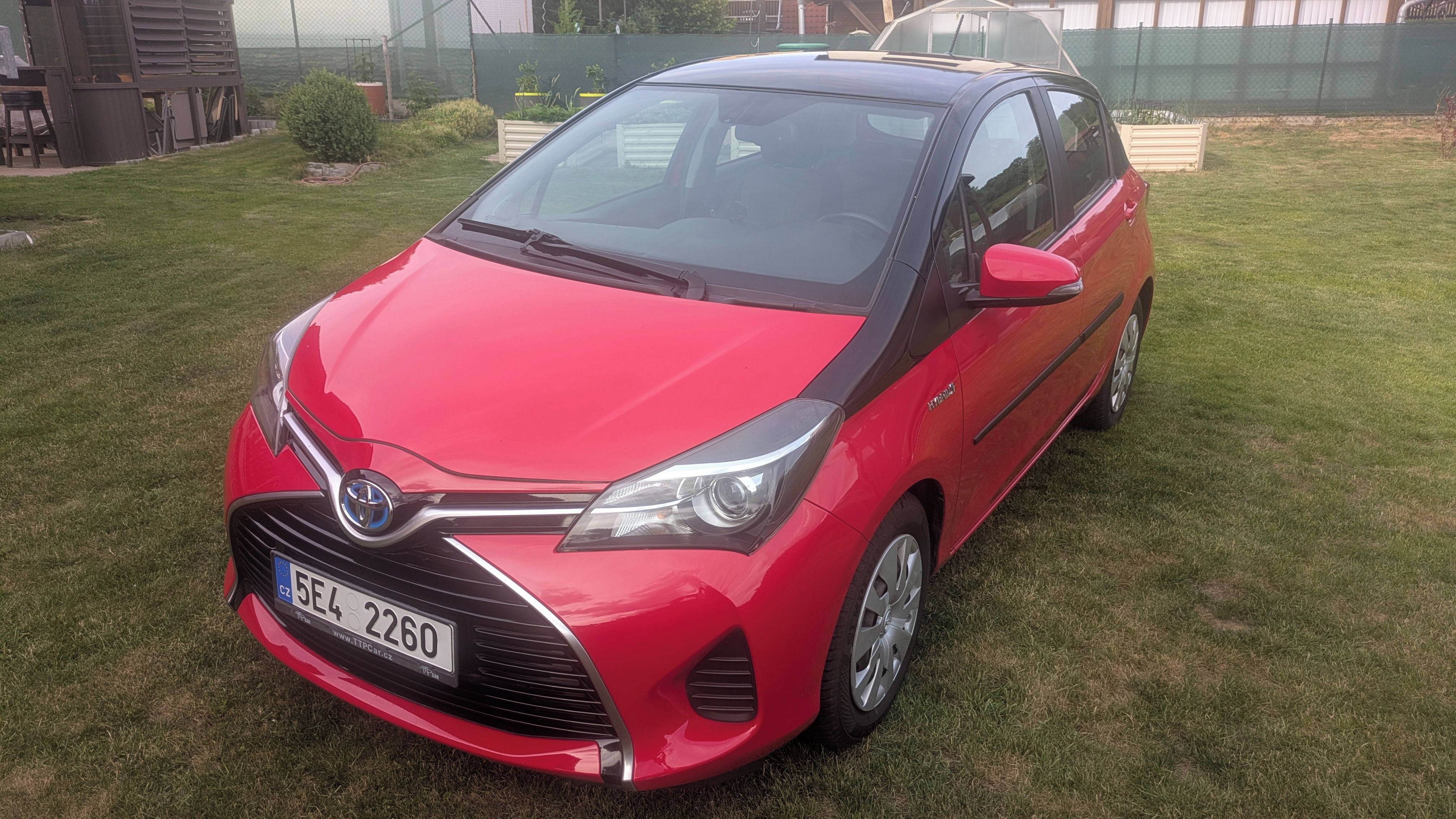 Toyota Yaris, HYBRID