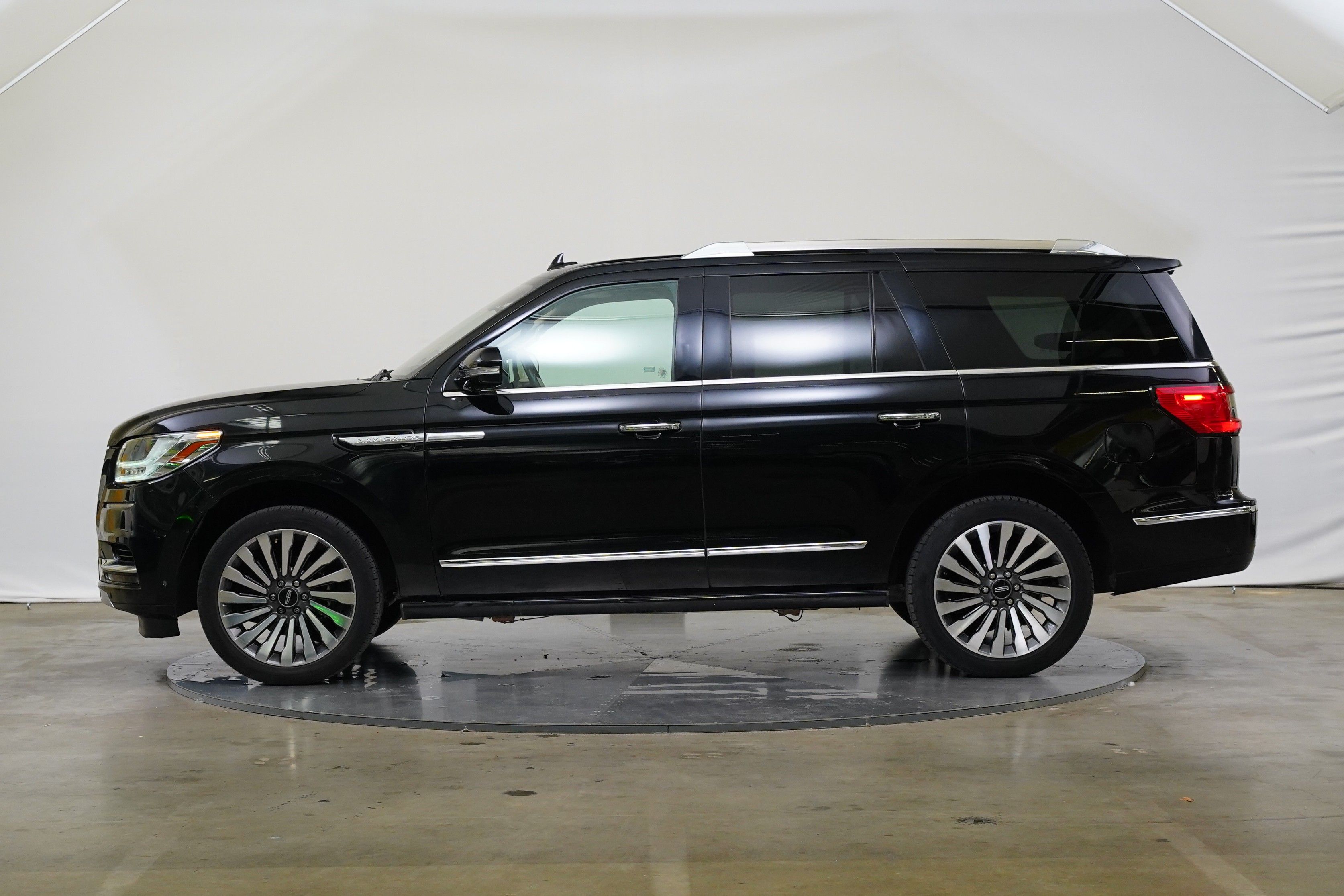 Lincoln Navigator, 3.5 EcoBoost V6 336 kW - fotka 3