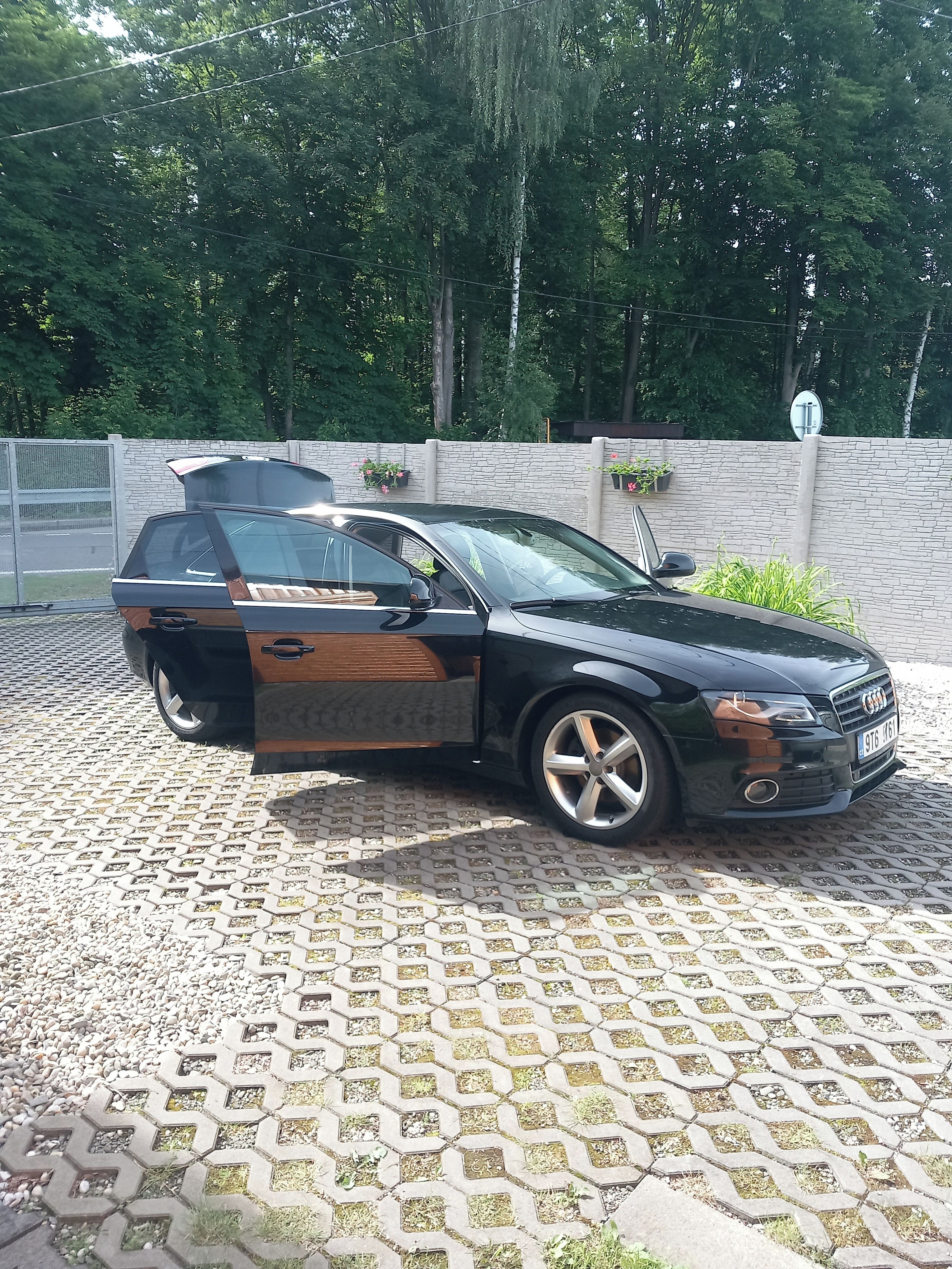 Audi A4, Audi A4B8 - fotka 2