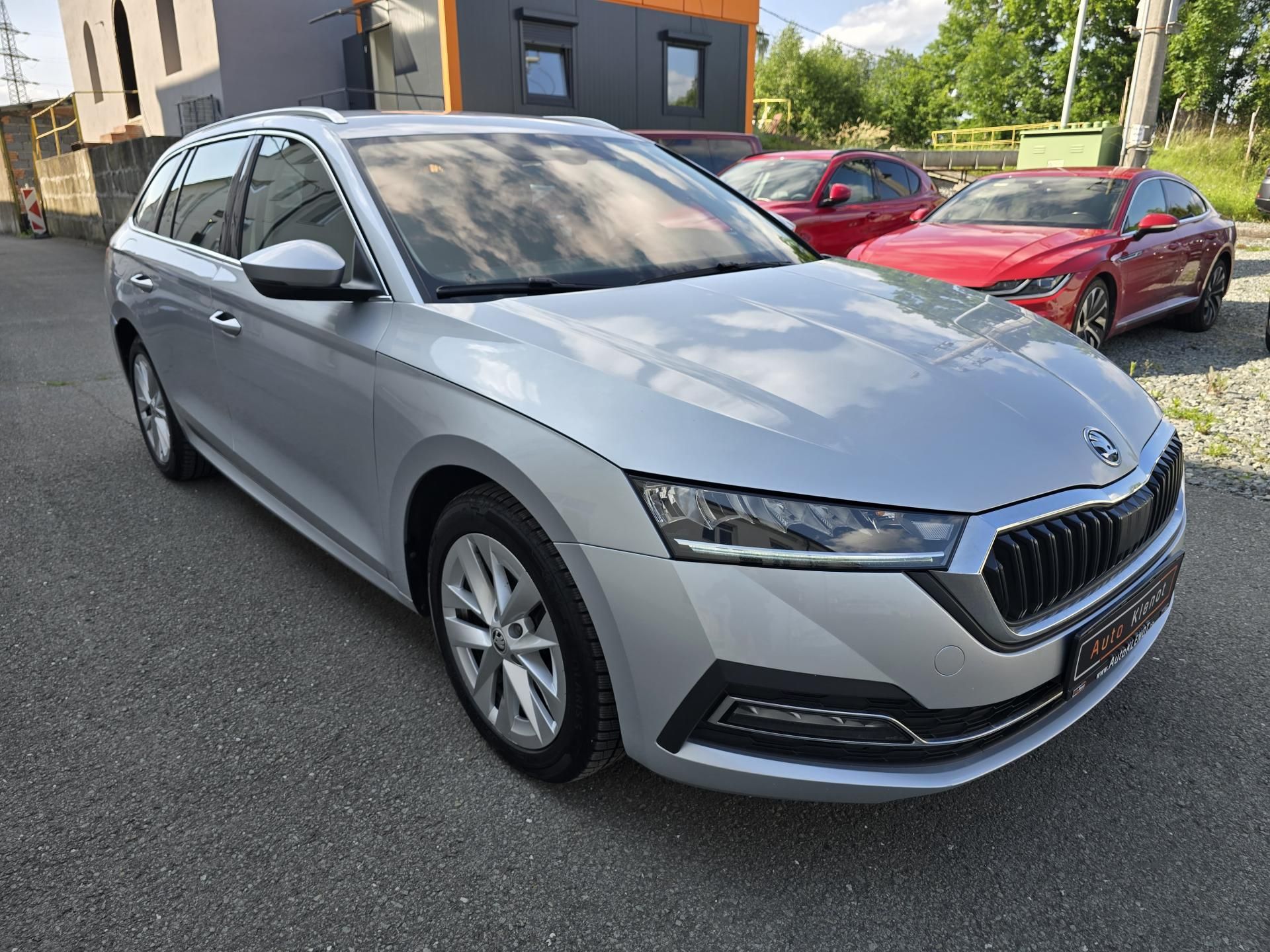 Škoda Octavia, 2,0TDI 110kW DSG STYLE + NAVI - fotka 2