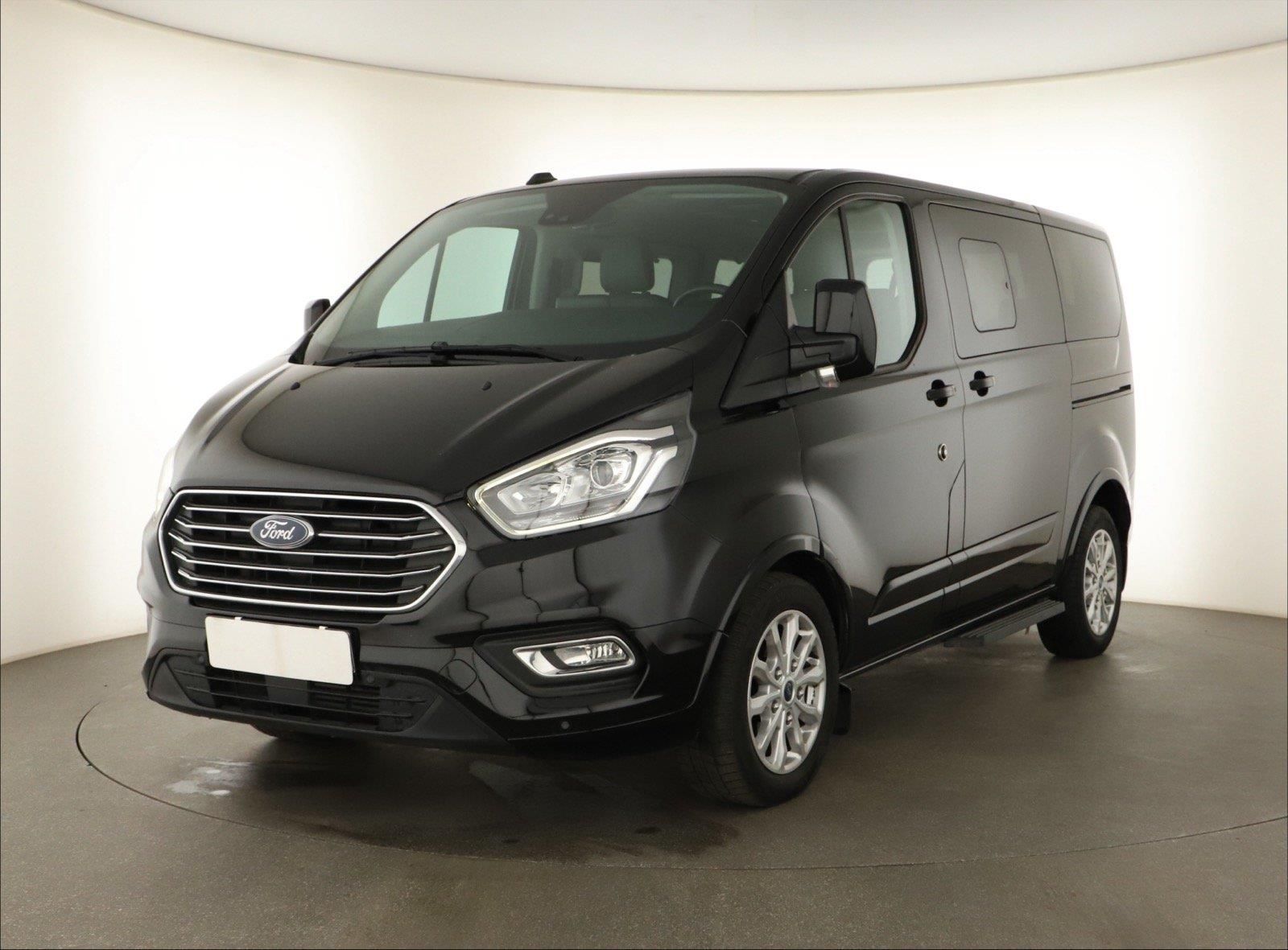 Ford Tourneo Custom, 2.0 EcoBlue, Titanium, Klima - fotka 2