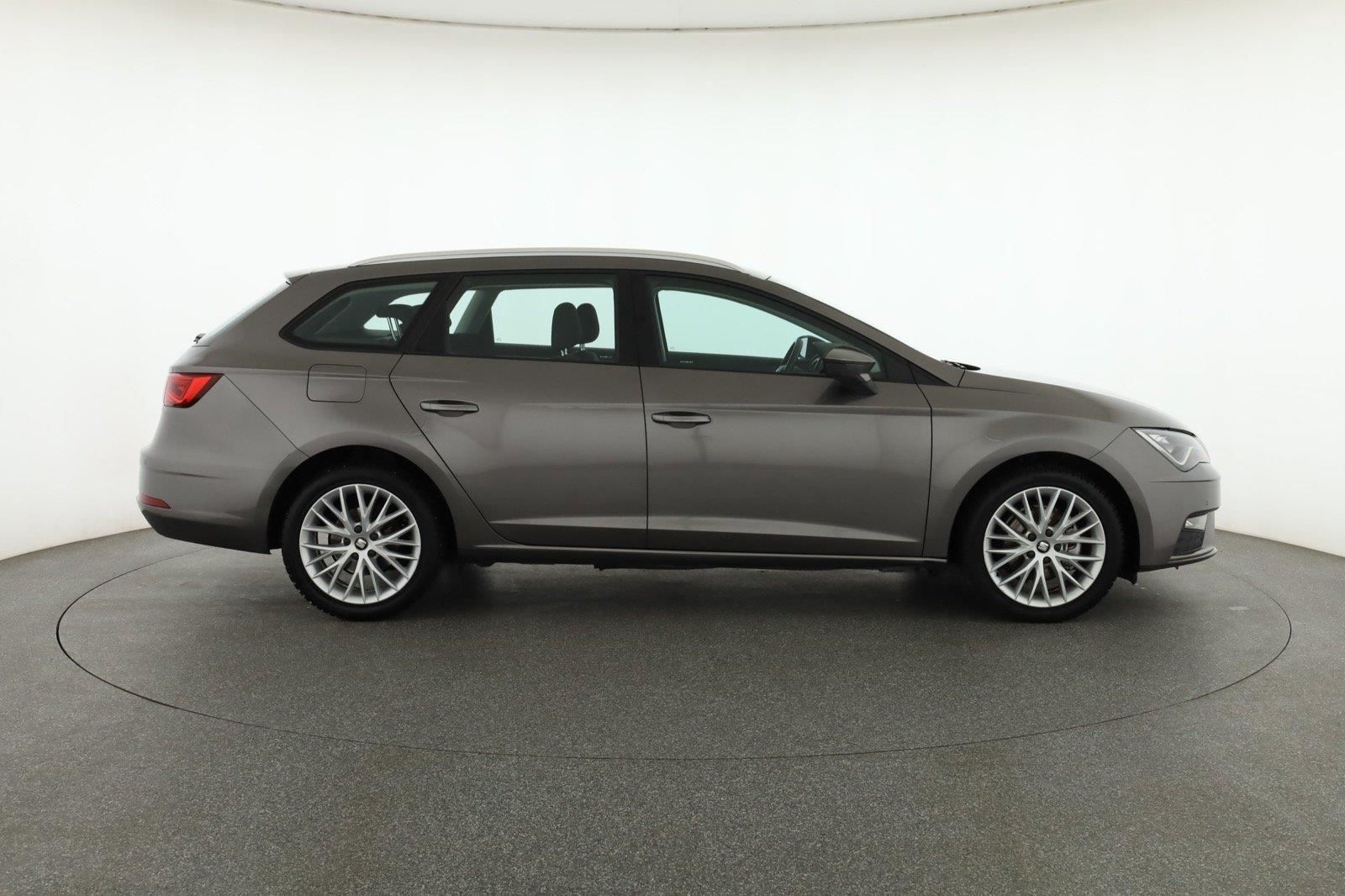 Seat Leon, 1.6 TDI, Comfort, Automat - fotka 6