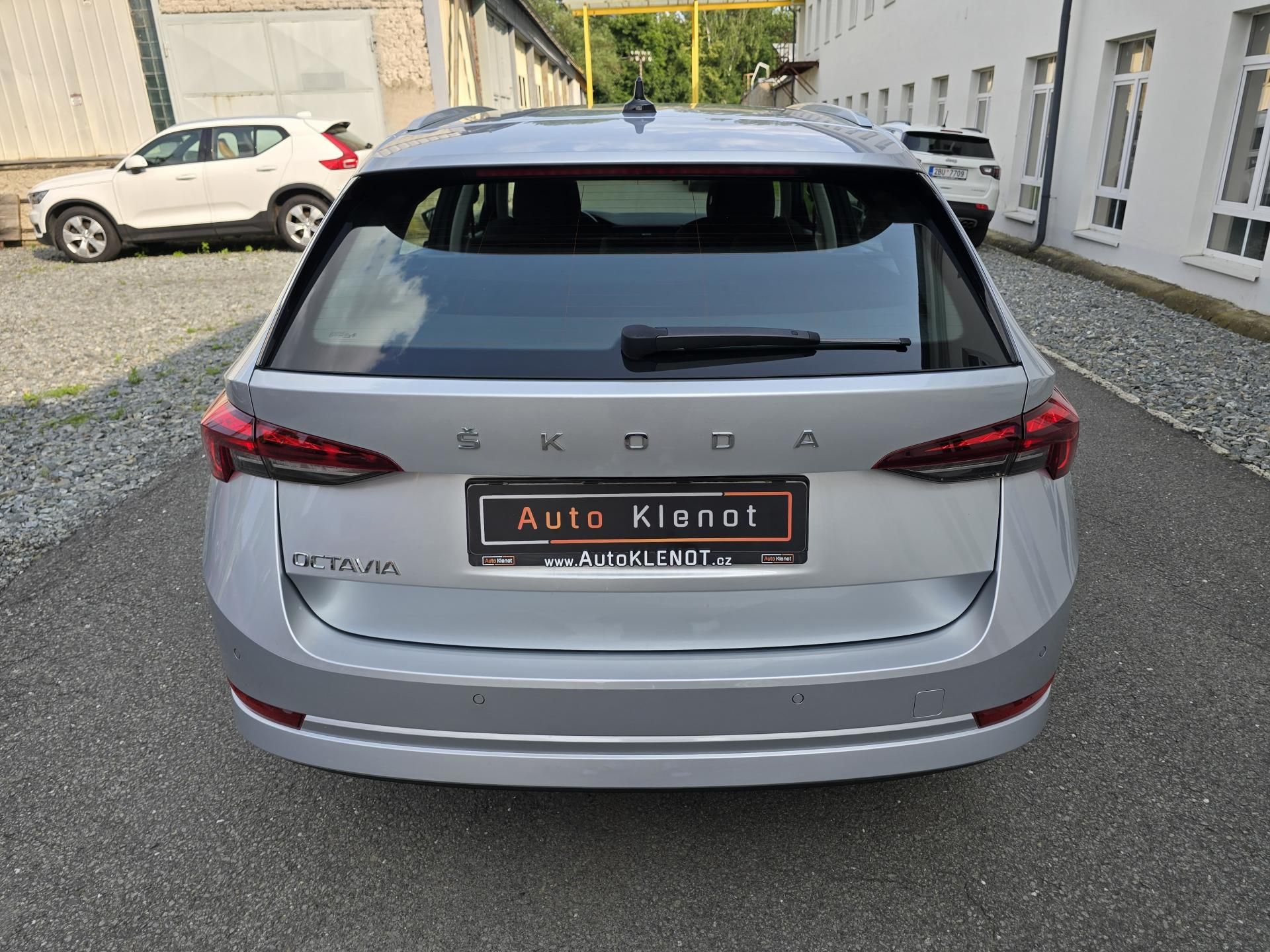 Škoda Octavia, 2,0TDI 110kW DSG STYLE + NAVI - fotka 6