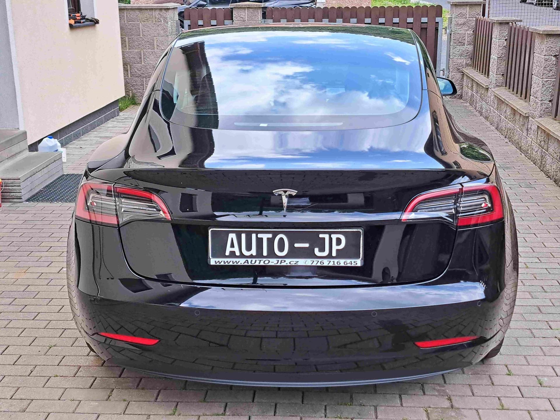Tesla Model 3, RWD LED ACC       PŘIPRAVUJEME - fotka 4