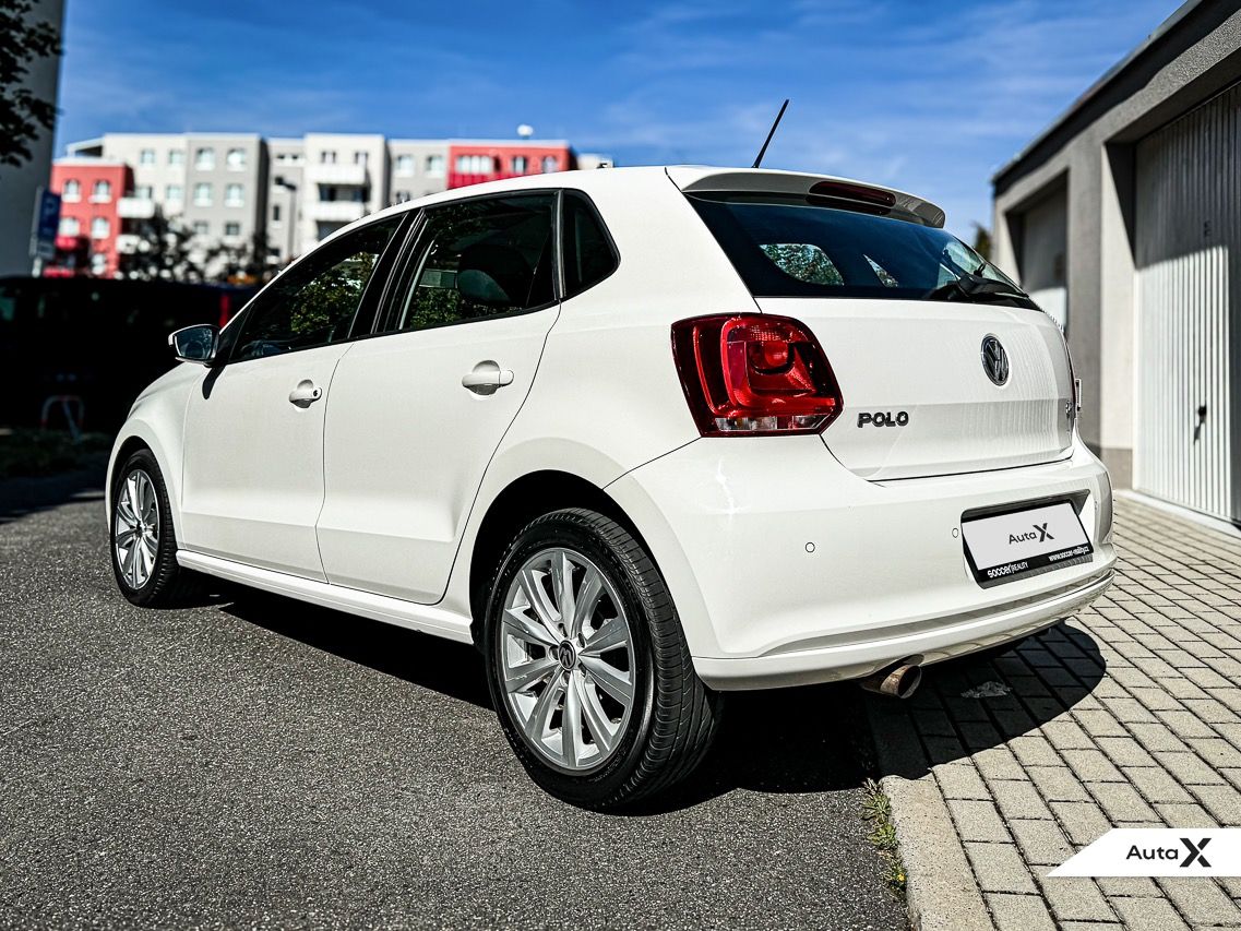 Volkswagen Polo, 1.4 DSG Comfortline 63 kW - fotka 5