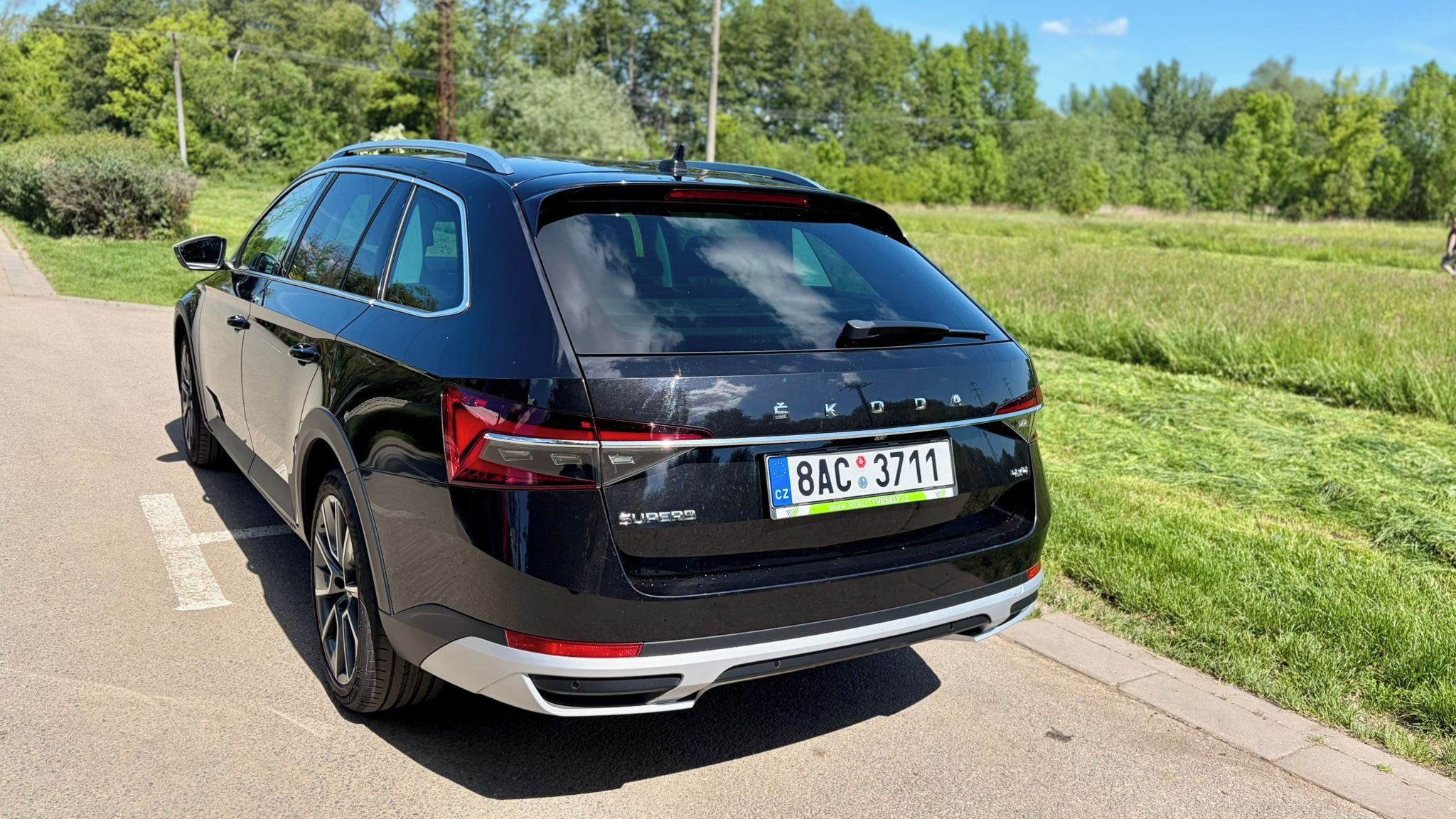 Škoda Superb, Škoda Superb Scout 2.0Tdi140KW - fotka 3