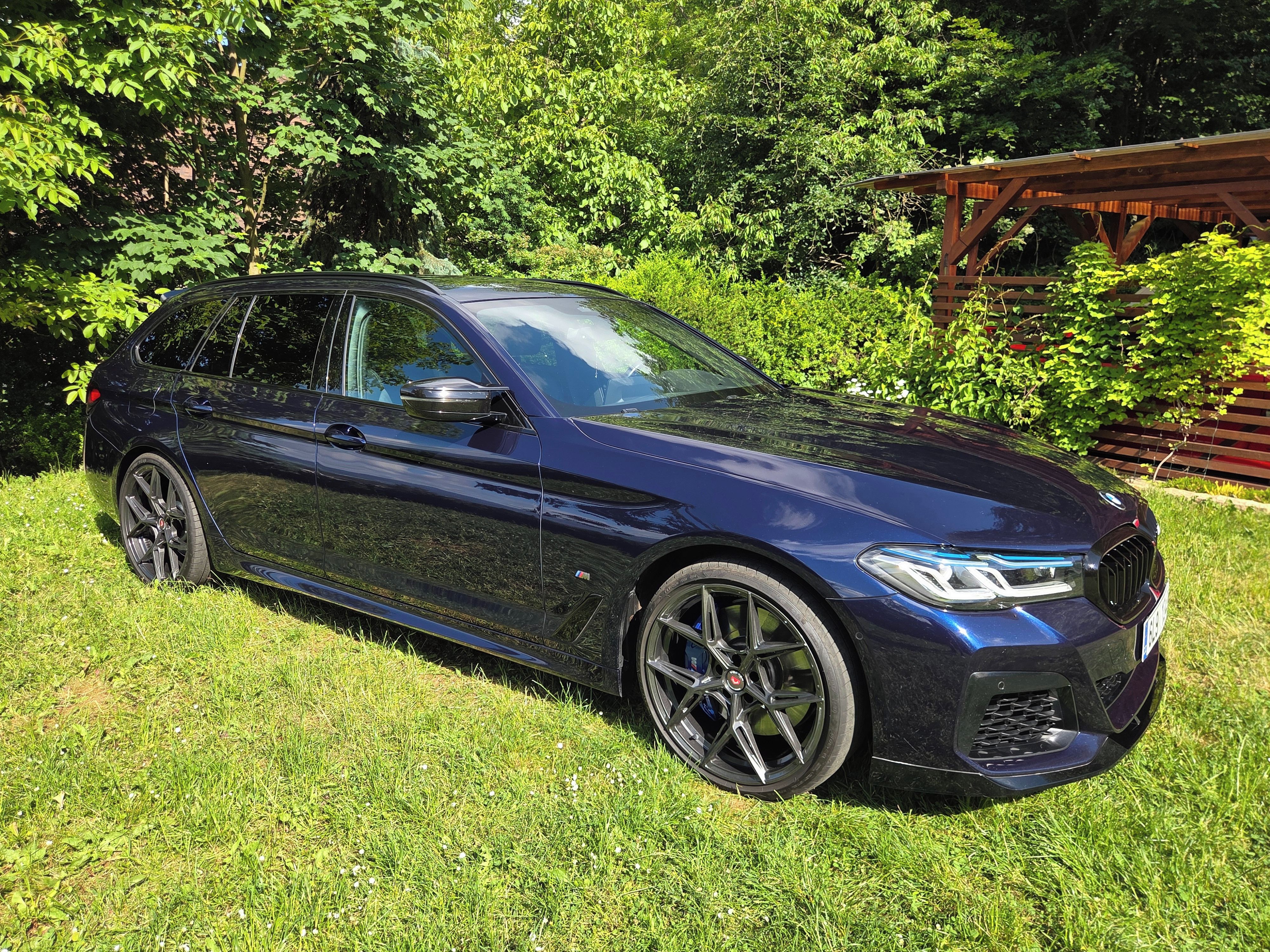 BMW Řada 5, 540i xDrive, zaruka 10/2027 - fotka 4