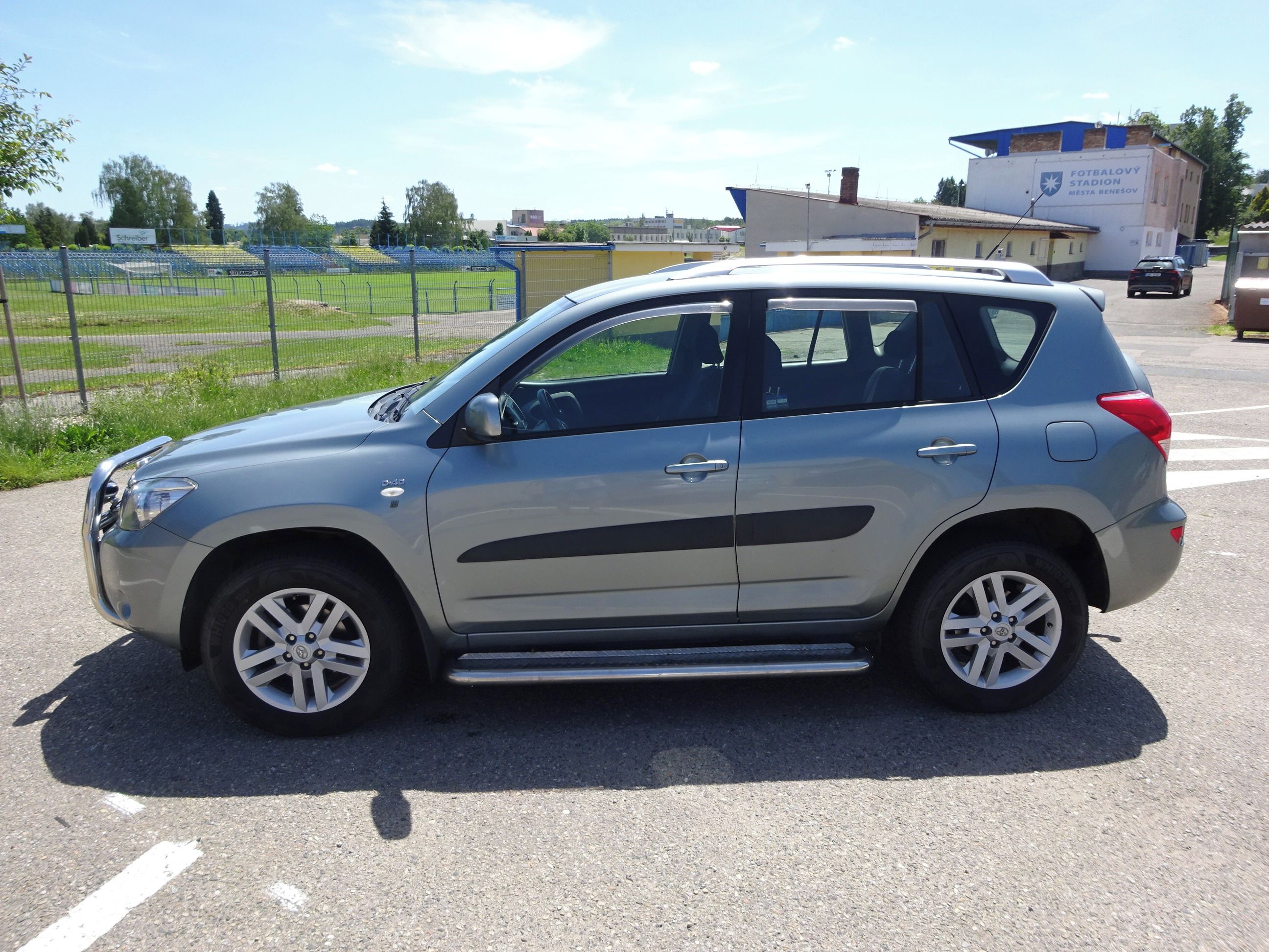 Toyota Rav4, D4-D (100 KW) 4x4 - fotka 2
