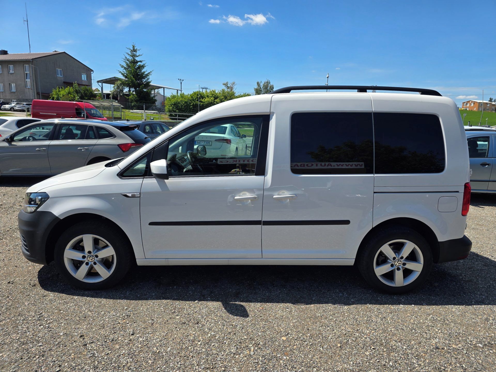 Volkswagen Caddy, 1.4 TSi 96KW Trend 5.dveř - fotka 4