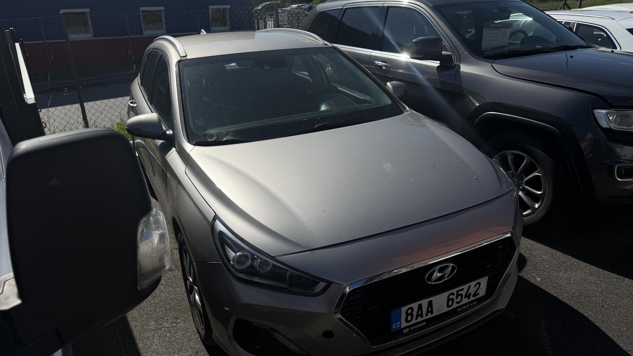 Hyundai i30, 1.6 CRDI 85KW AUT. MOTOR K.O - fotka 3