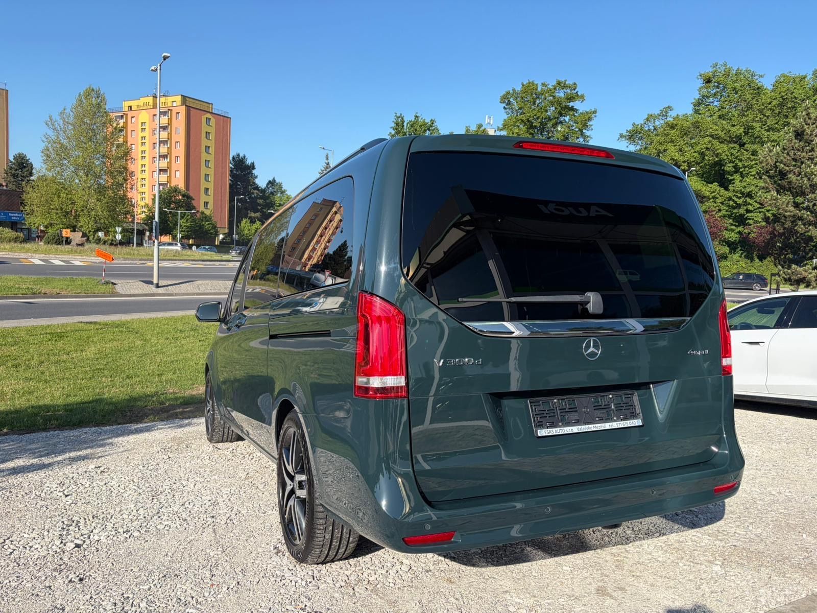 Mercedes-Benz Třídy V, Mercedes Benz V 300 4M long - fotka 2