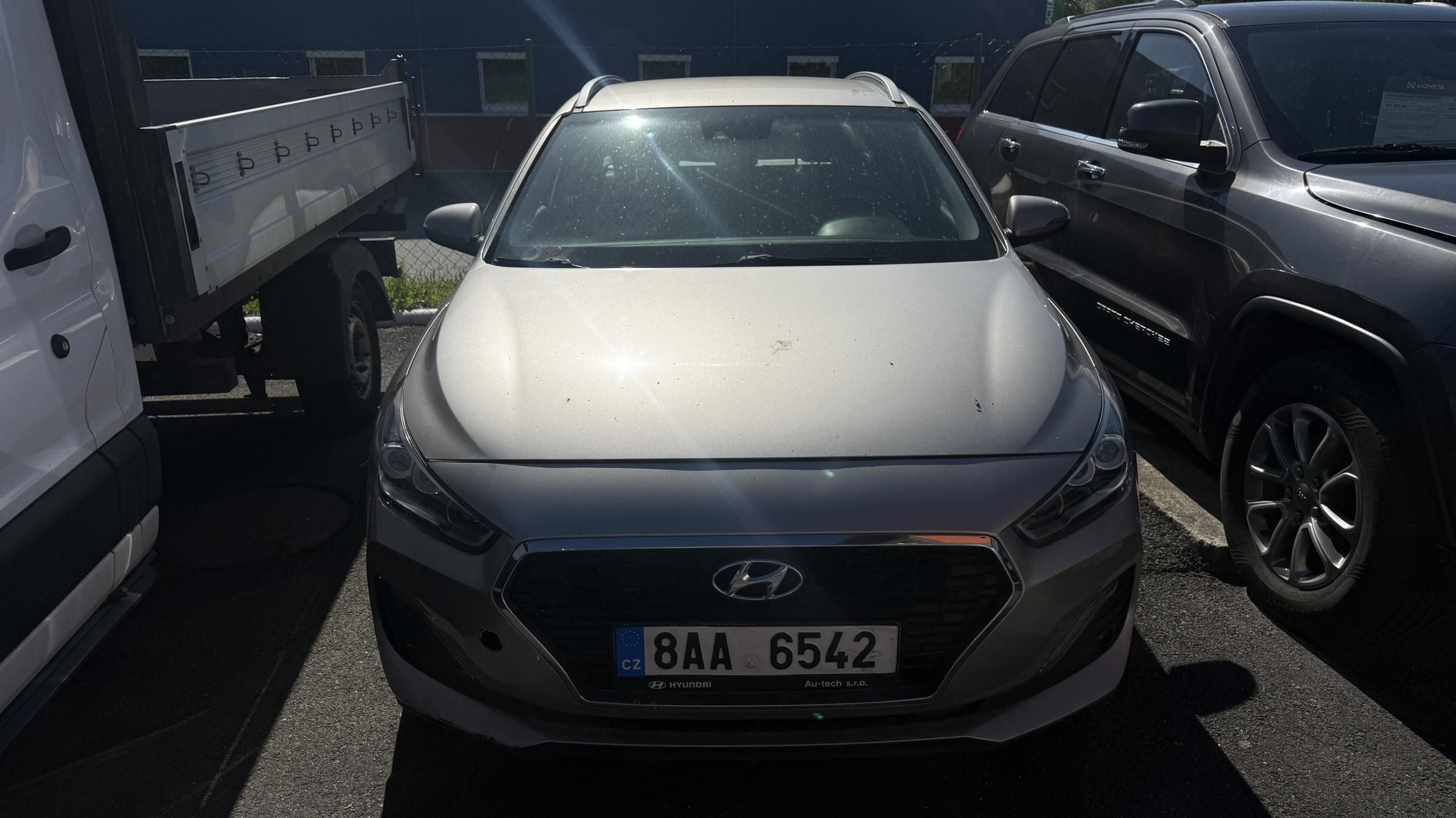 Hyundai i30, 1.6 CRDI 85KW AUT. MOTOR K.O - fotka 2