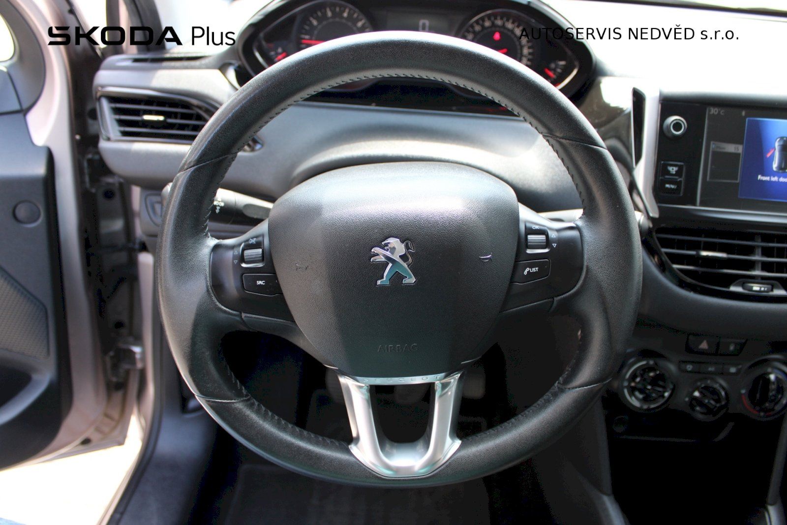Peugeot 208, Active 1,2/82kW 5M - fotka 5
