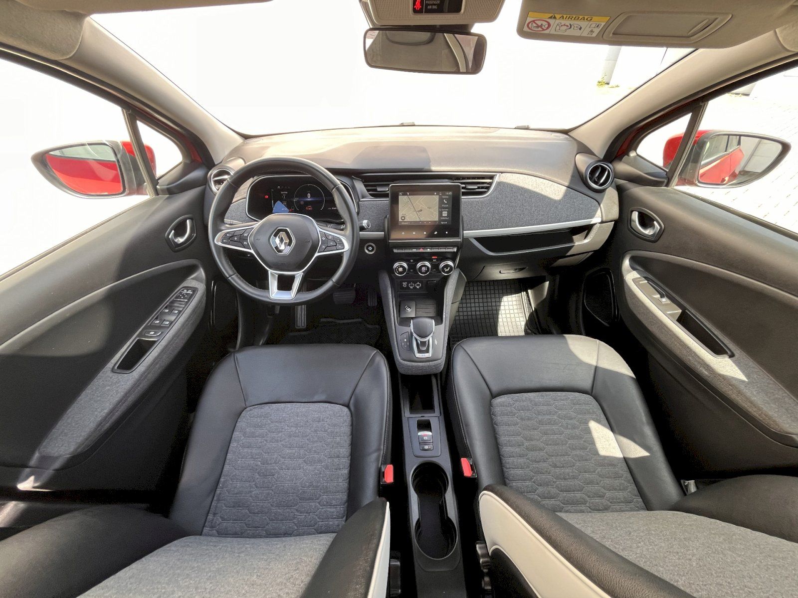 Renault ZOE, 80KW ZEN 52kWh - fotka 5