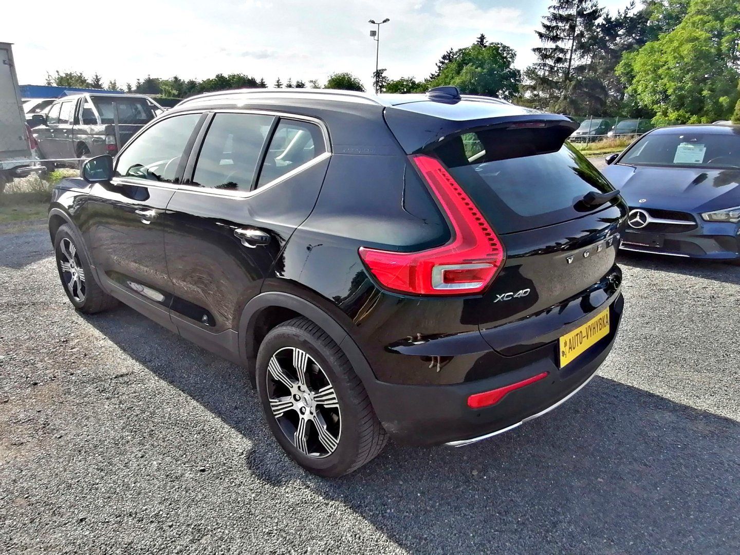 Volvo XC40, 2.0 T4 AWD INSCRIPTION ČR - fotka 5