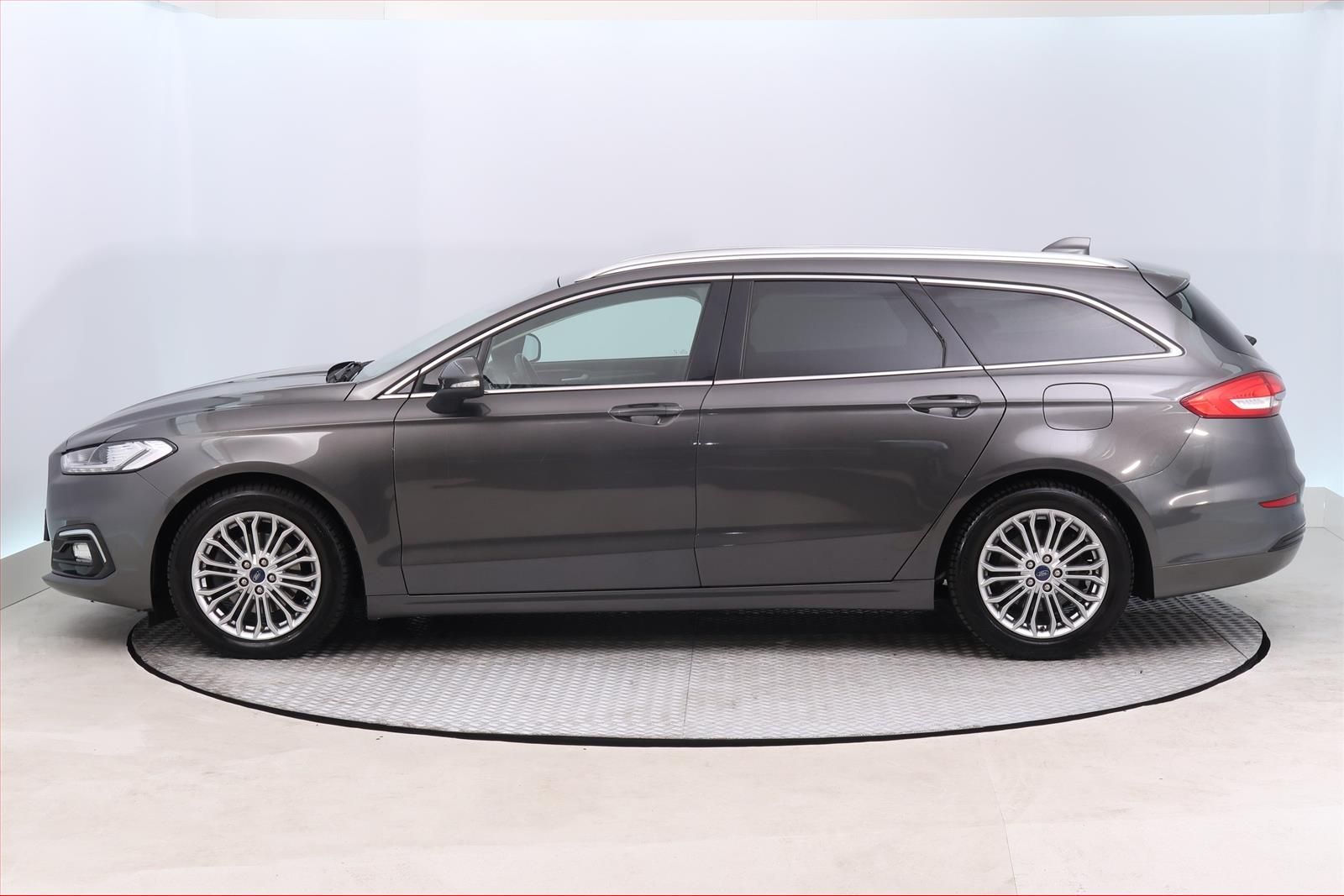 Ford Mondeo, 2.0 EcoBlue, Titanium, Automat - fotka 3
