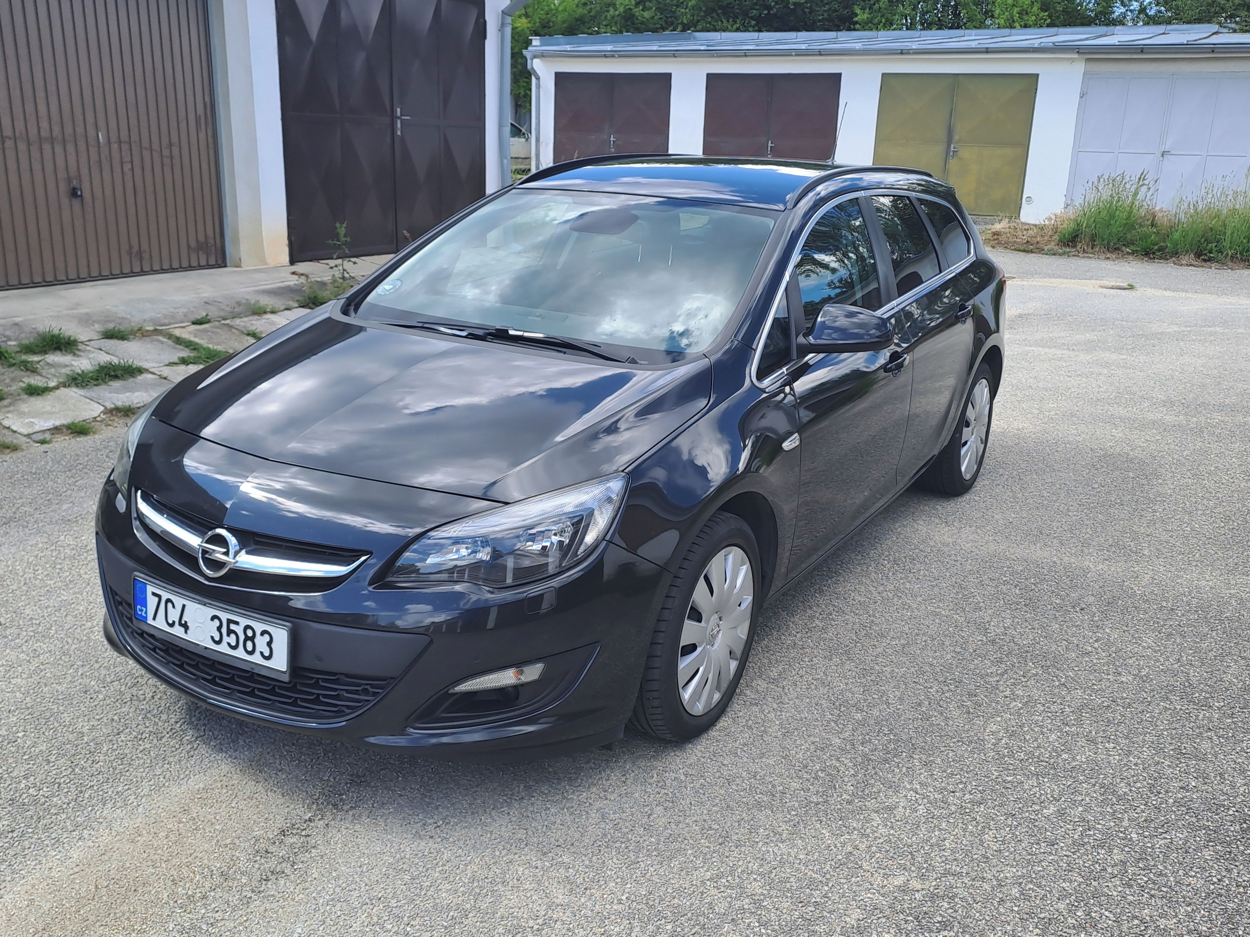 Opel Astra, OPEL ASTRA SPORTS TOURER - fotka 3
