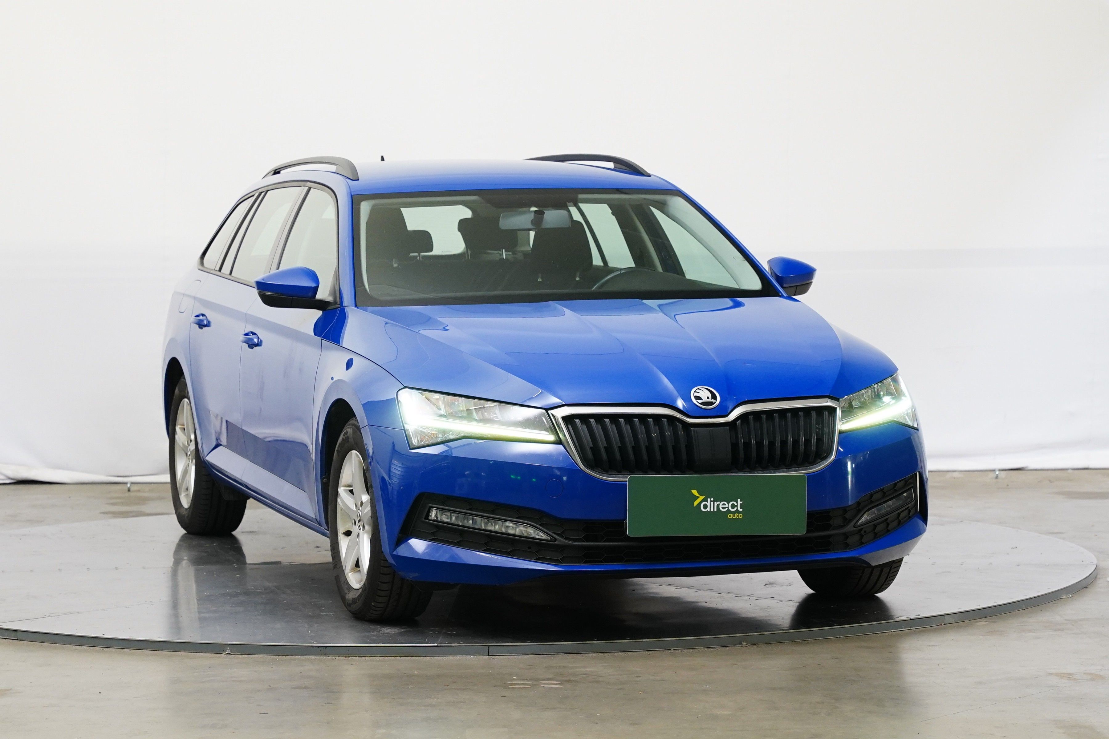 Škoda Superb, 2.0 TDI 110 kW - fotka 2
