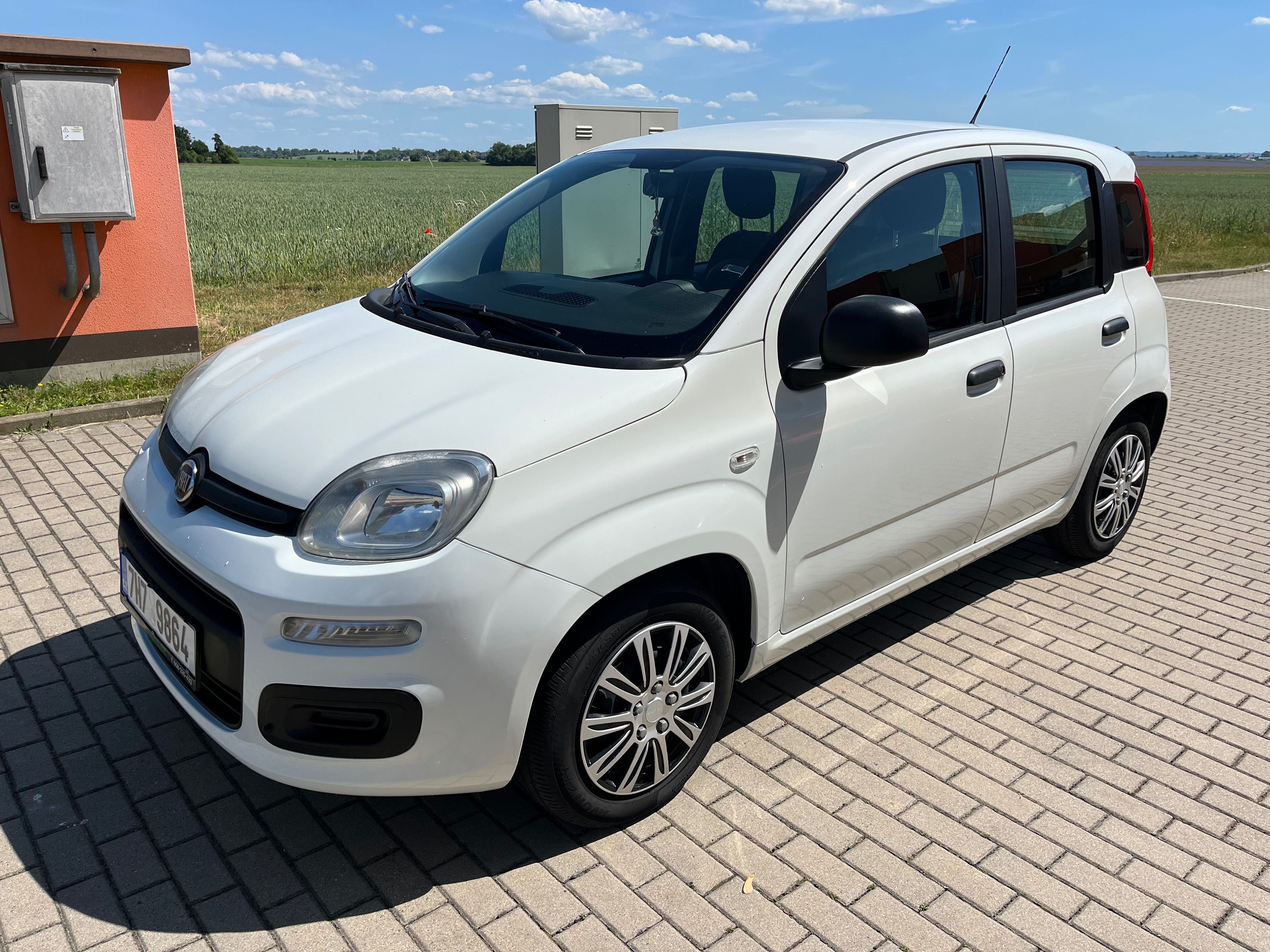 Fiat Panda, 1.2 51kw,servisni kniha,klima - fotka 4