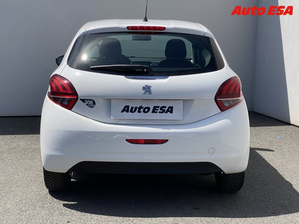 Peugeot 208, 1.0 - fotka 5