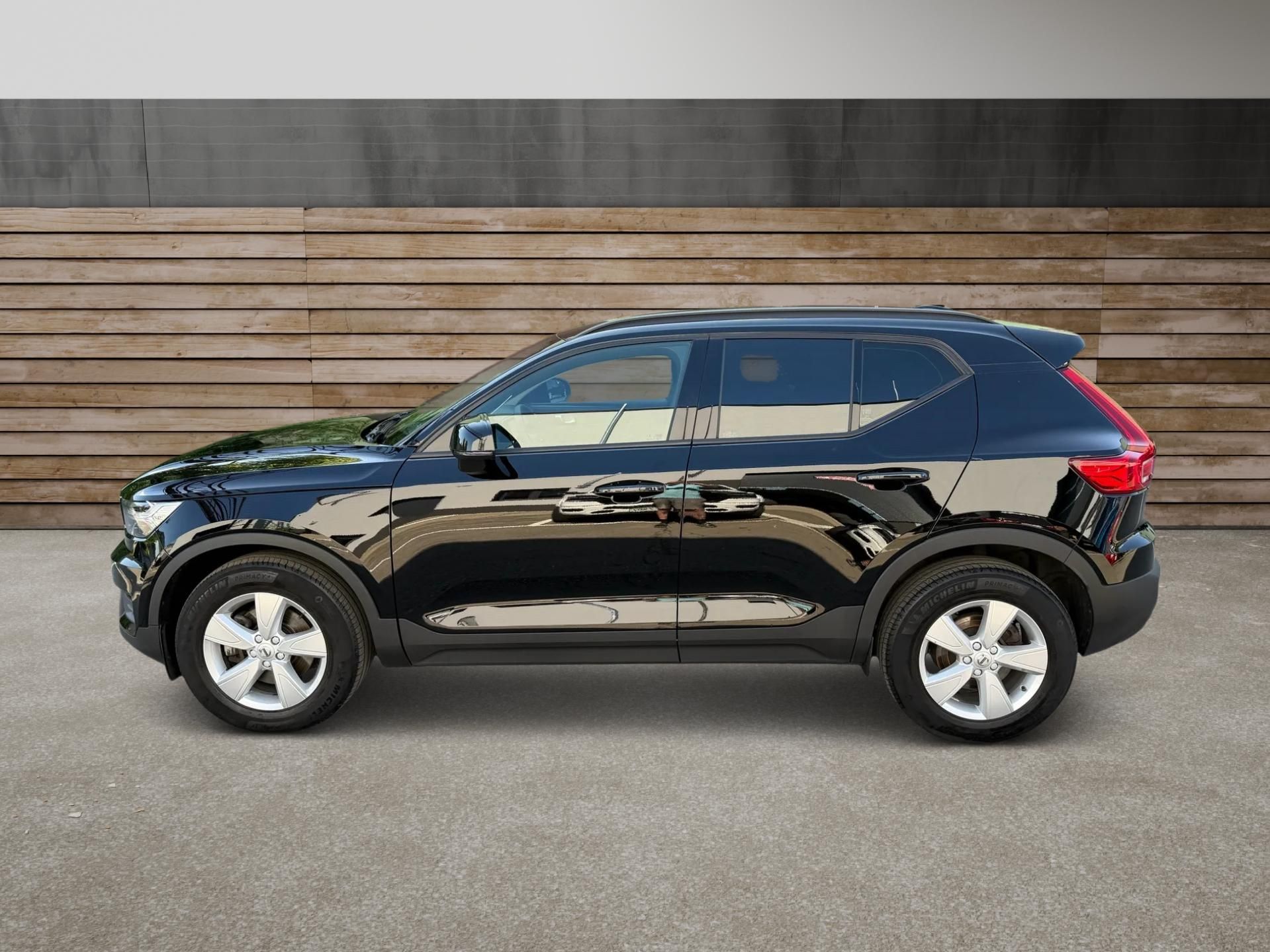 Volvo XC40, +T2+KOUPENO V ČR+1.majitel+DPH - fotka 6